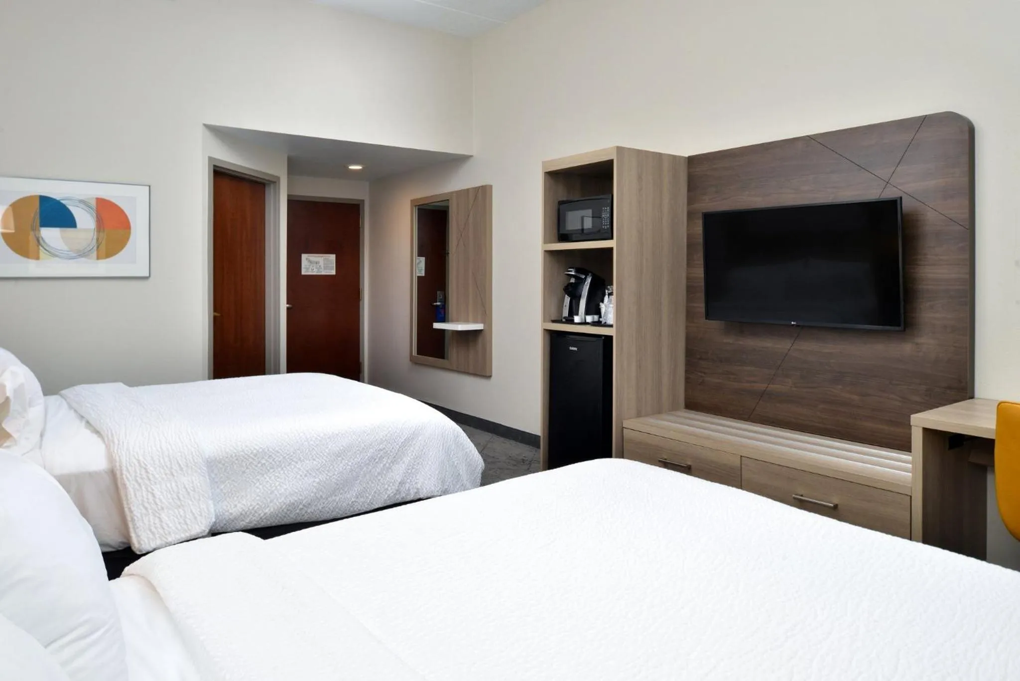 Photo of the whole room, Bed in Holiday Inn Express Lewisburg - New Columbia by IHG