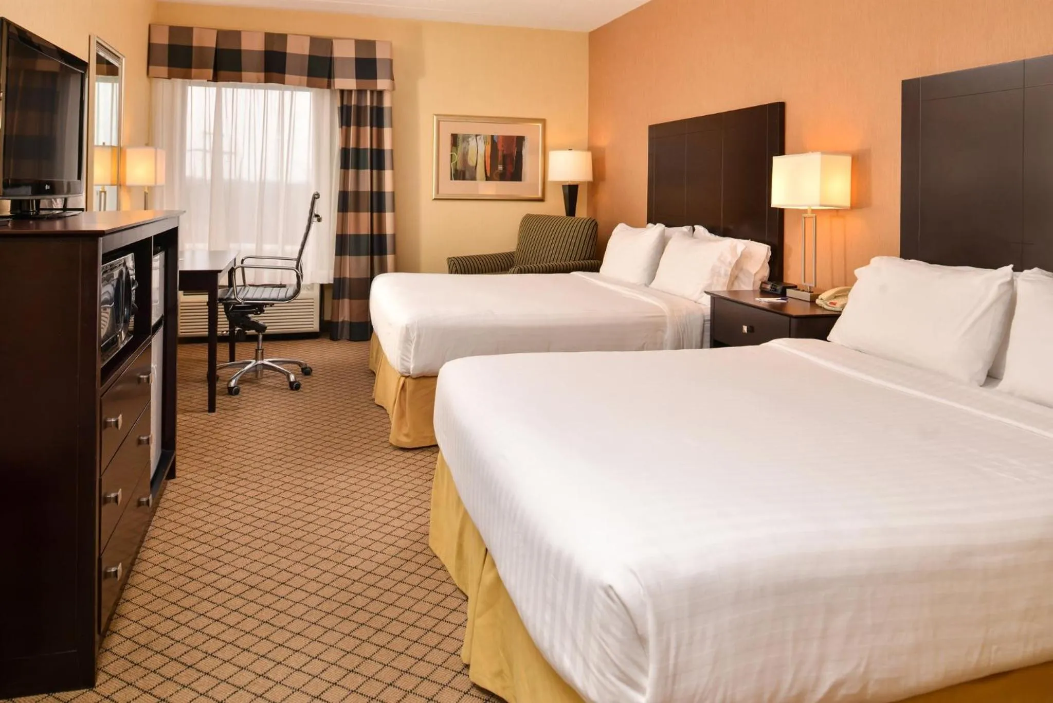Photo of the whole room, Bed in Holiday Inn Express Lewisburg - New Columbia by IHG