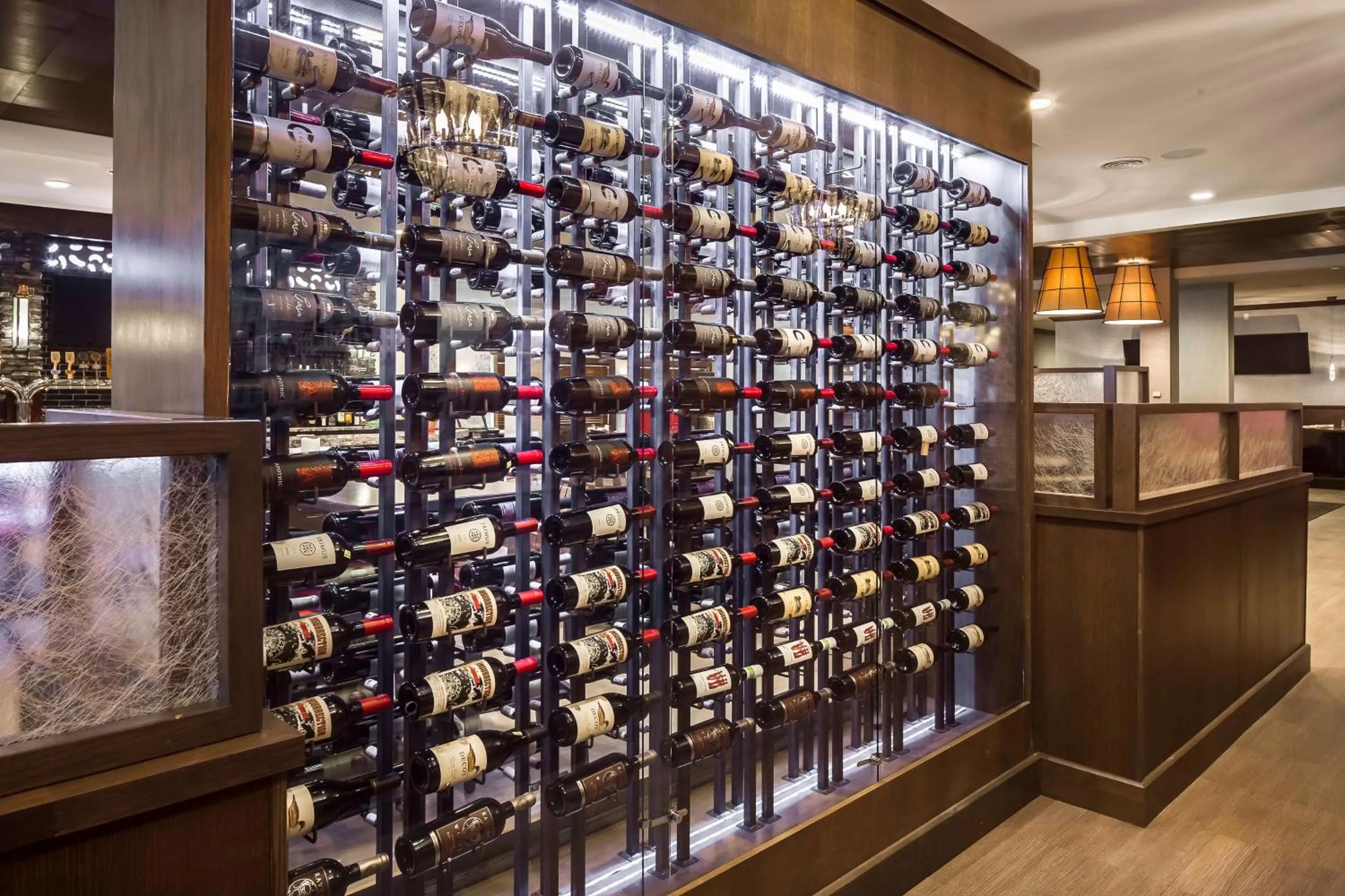 Dining area in Hampton Inn Iowa City/Coralville