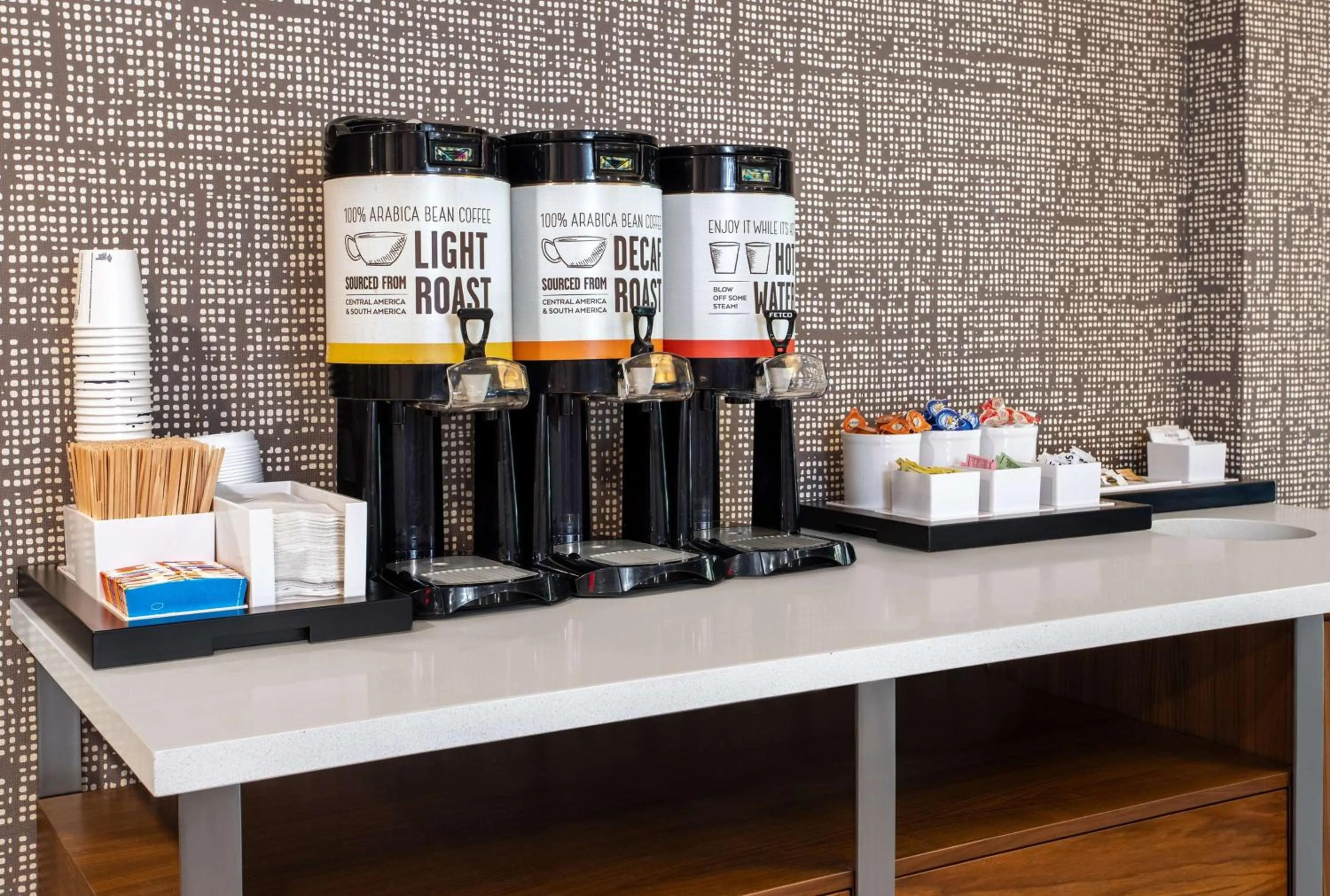 Breakfast in Hampton Inn Iowa City/Coralville