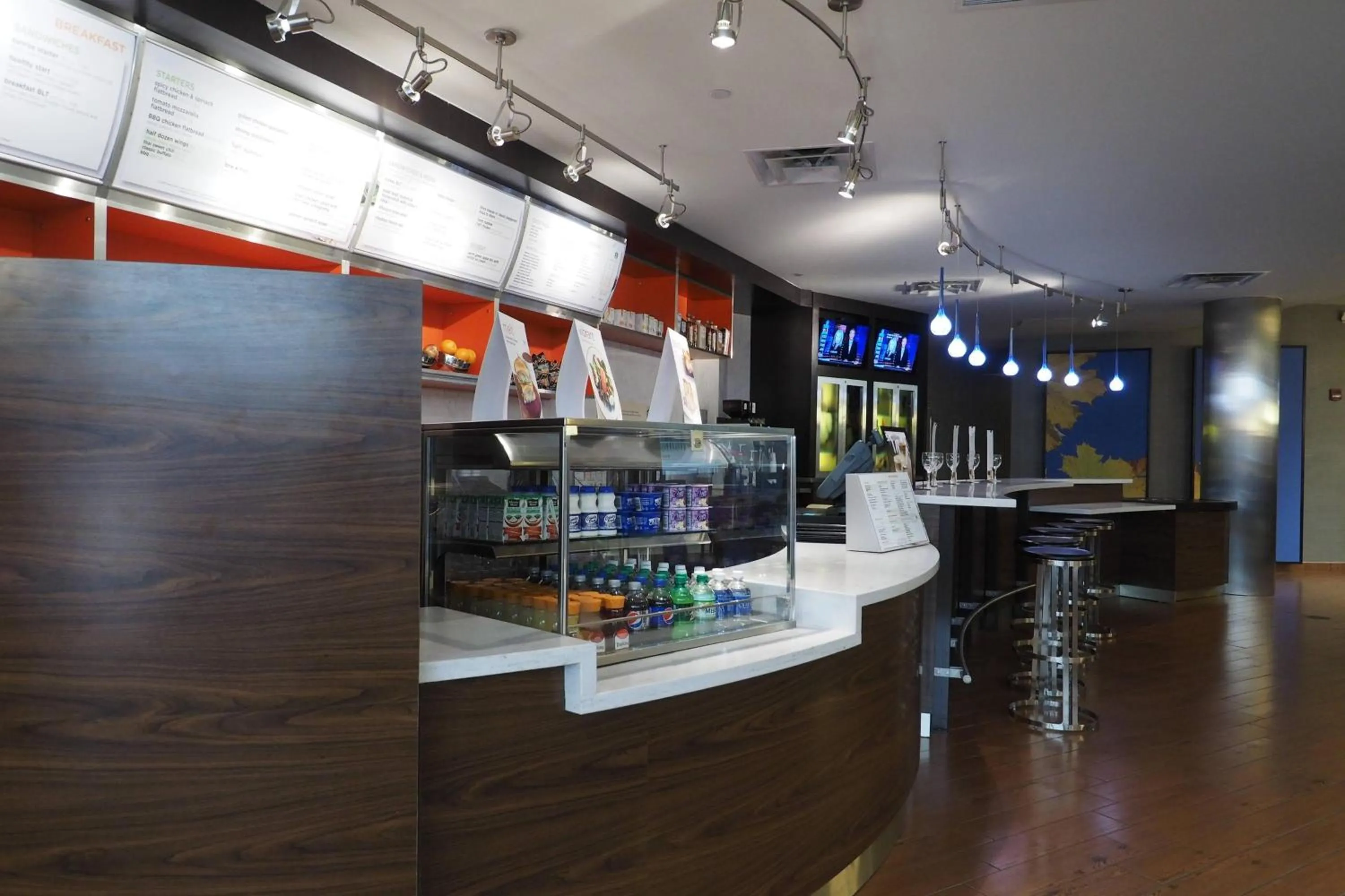 Lounge or bar in Courtyard by Marriott Columbus West/Hilliard
