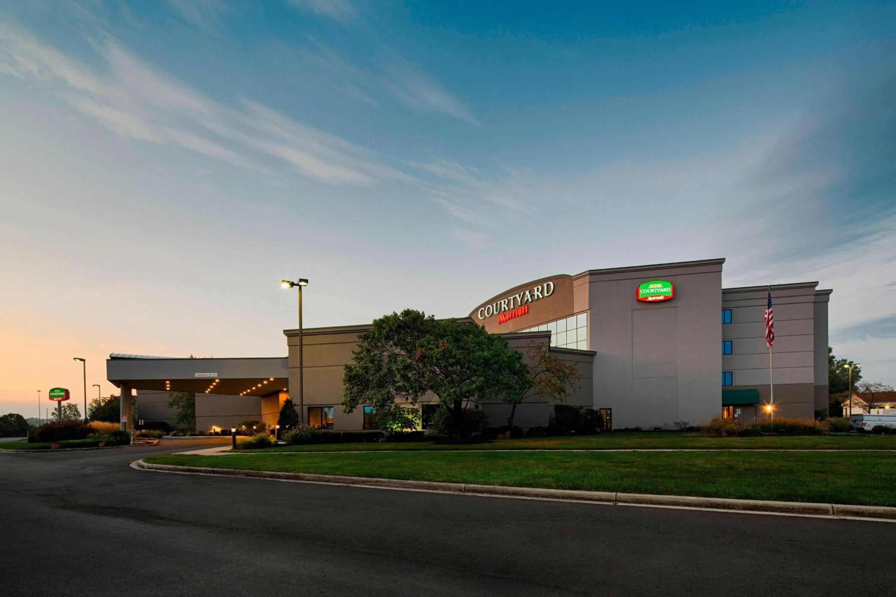 Property building in Courtyard by Marriott Columbus West/Hilliard