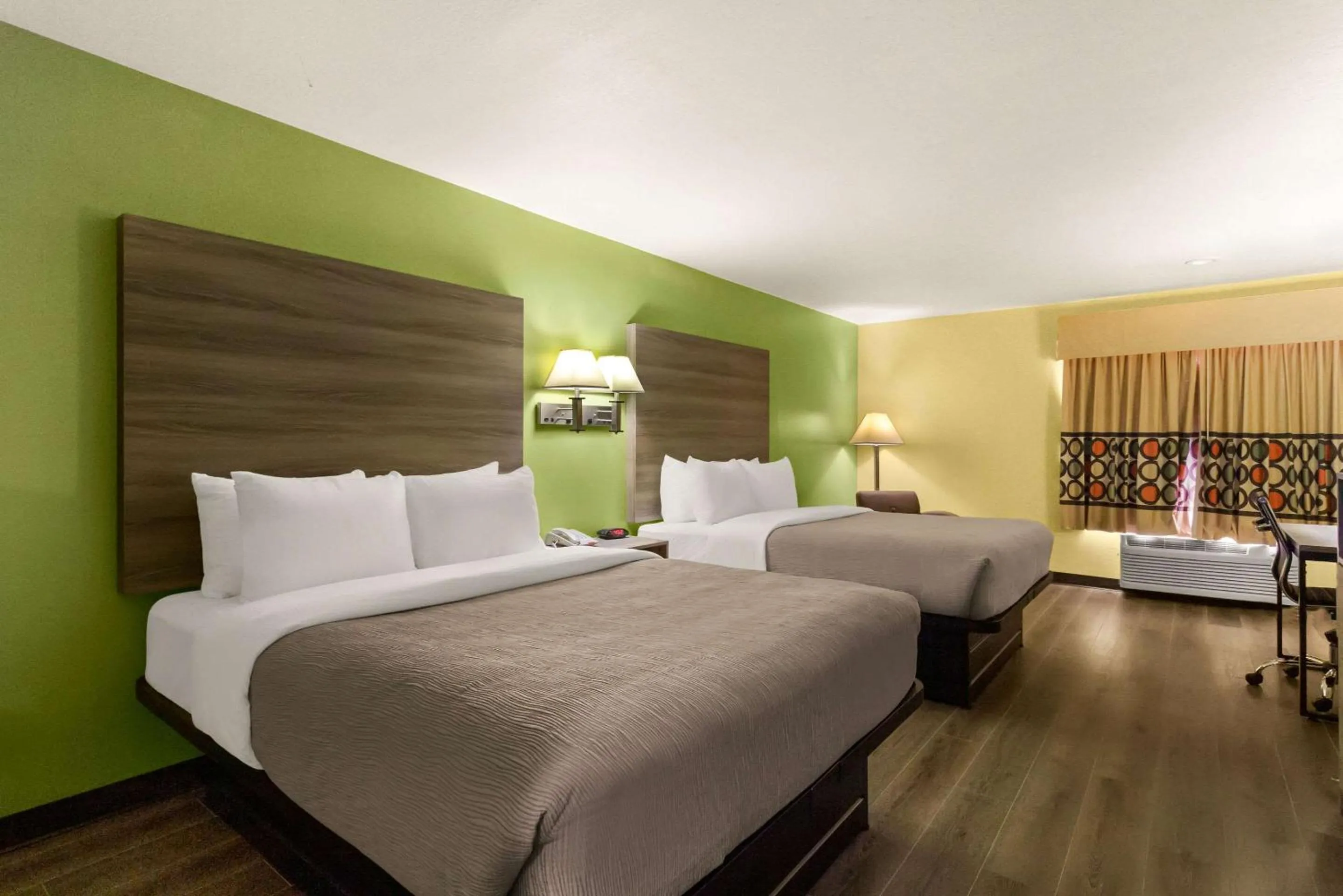 Bedroom, Bed in Quality Inn Bay City TX