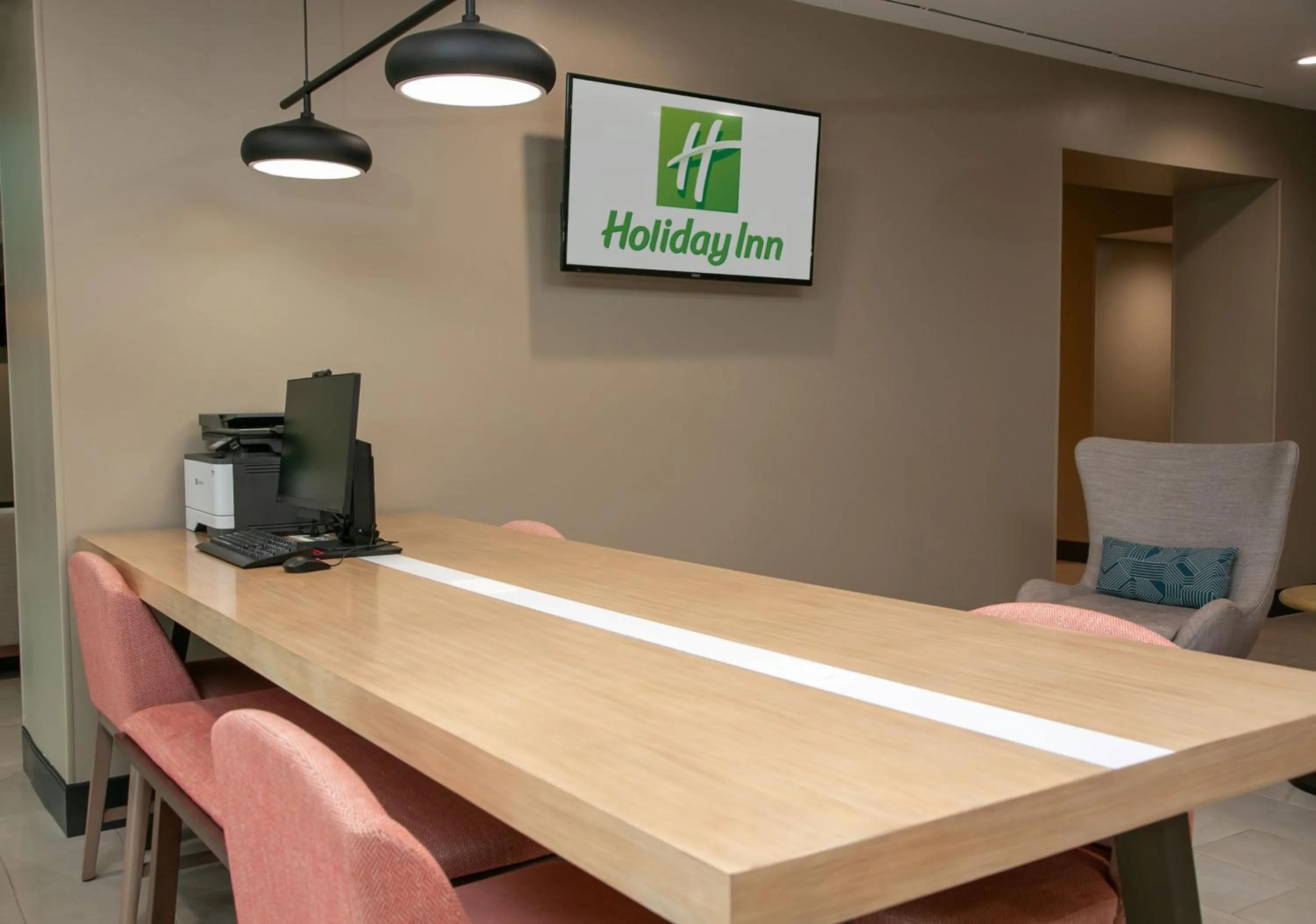 Property building in Holiday Inn Metairie New Orleans by IHG