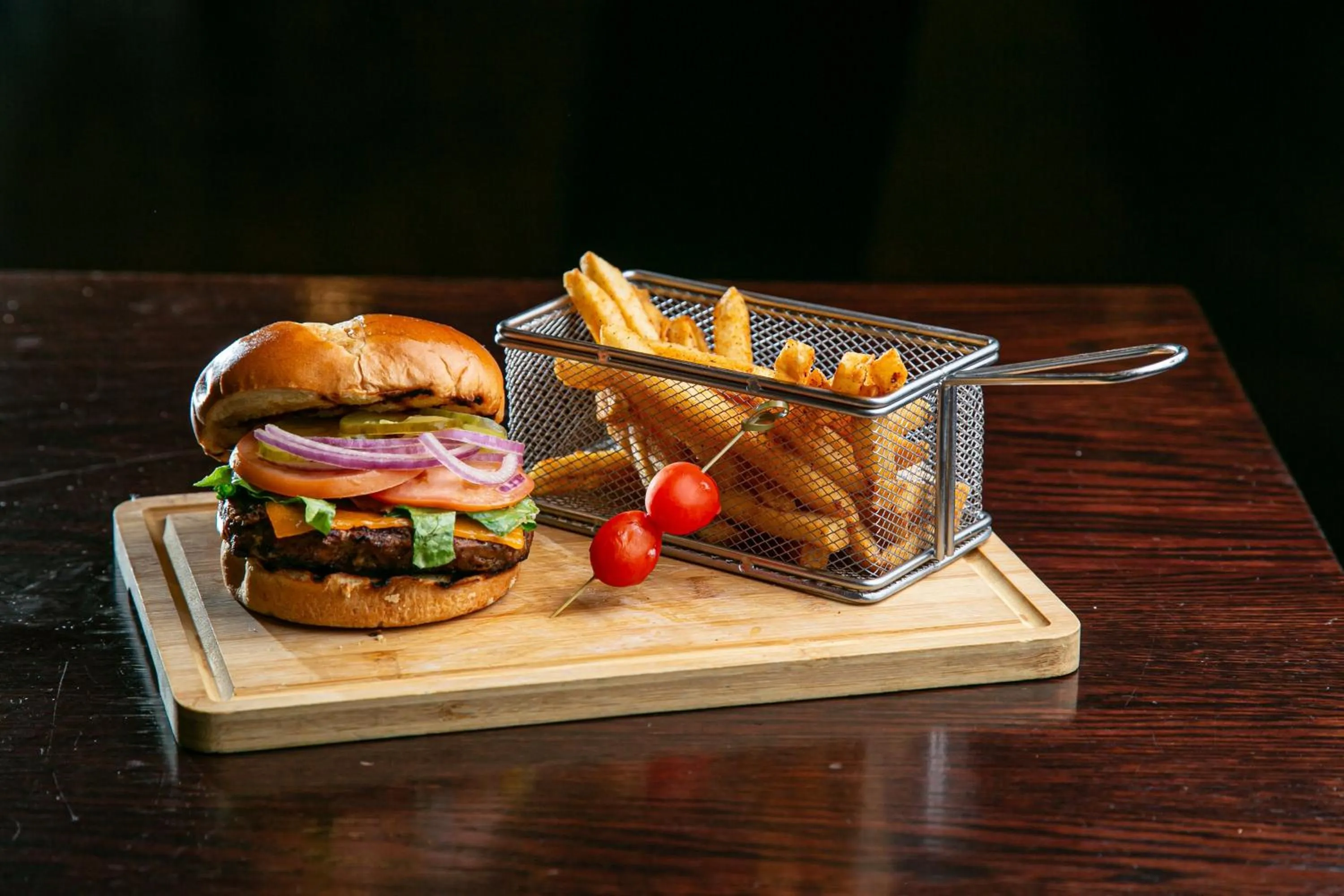 Restaurant/places to eat in Holiday Inn Metairie New Orleans by IHG