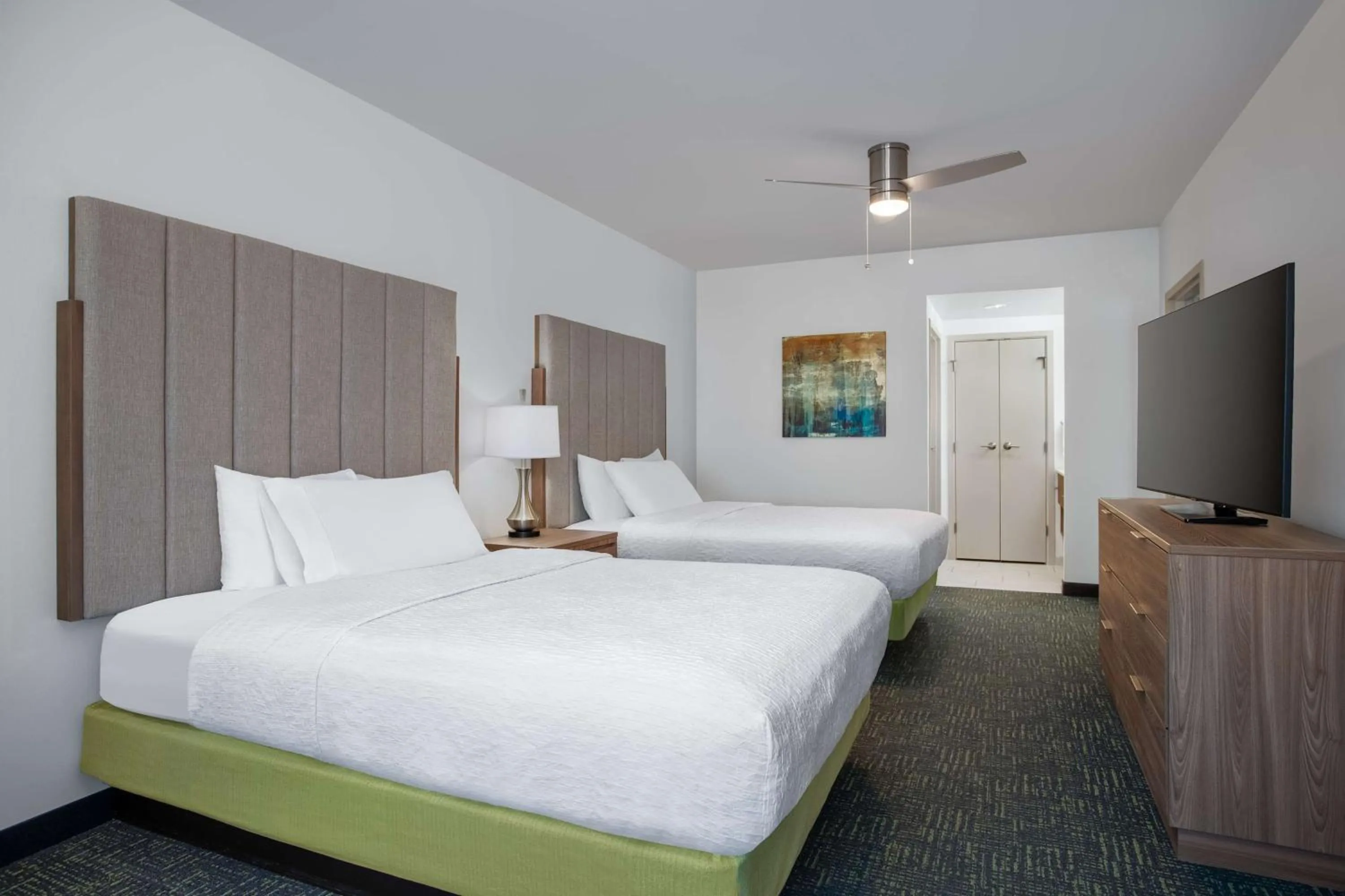 Bed in Homewood Suites by Hilton Davidson