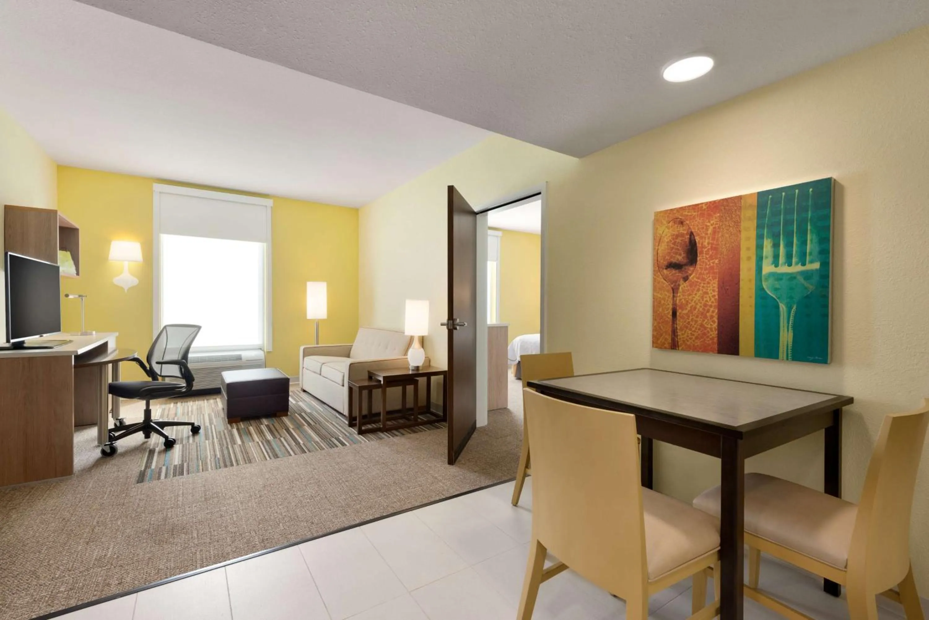 Bedroom in Home2 Suites By Hilton-Cleveland Beachwood