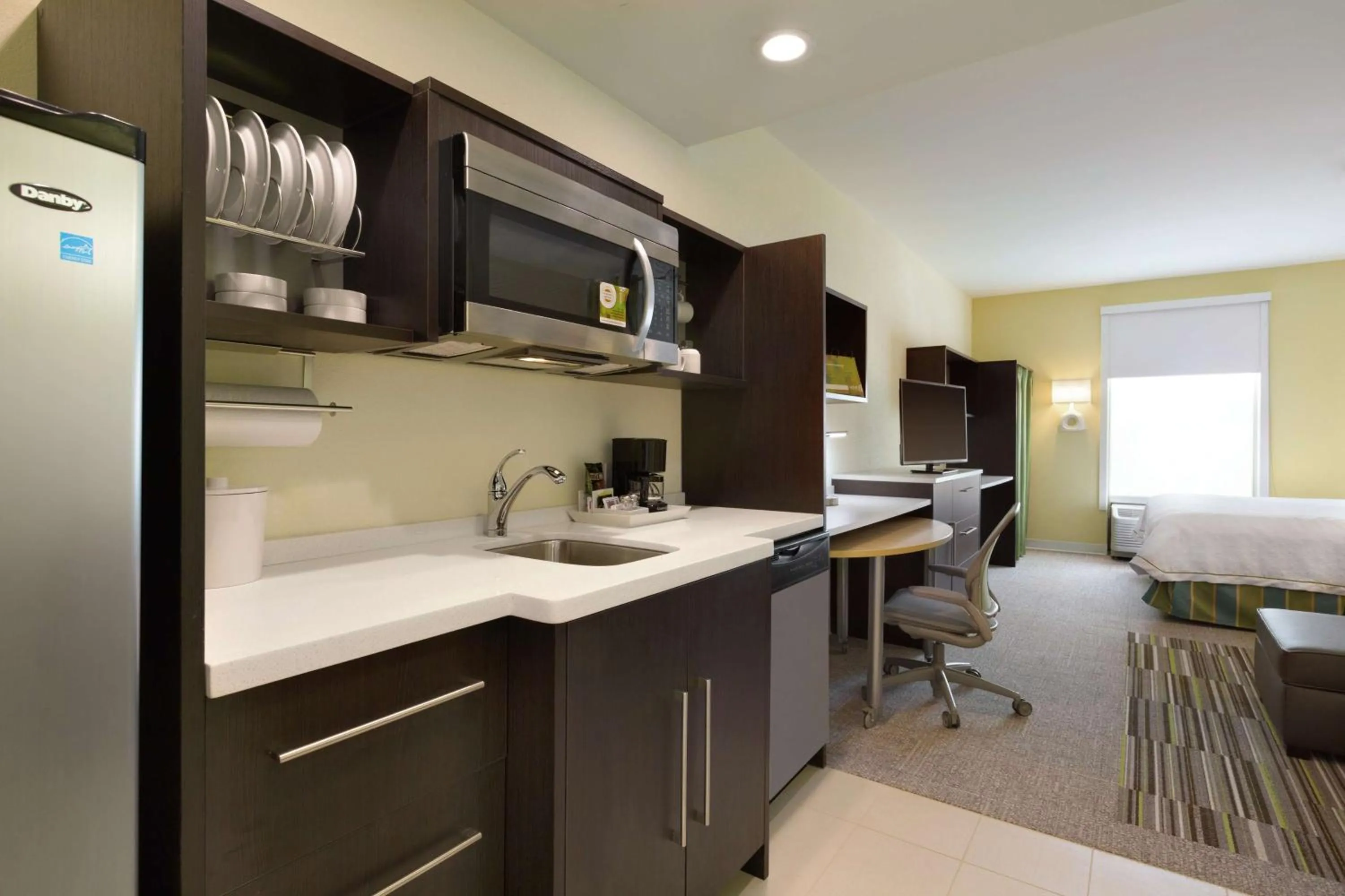 Bedroom, Bed in Home2 Suites by Hilton Cincinnati Liberty Township