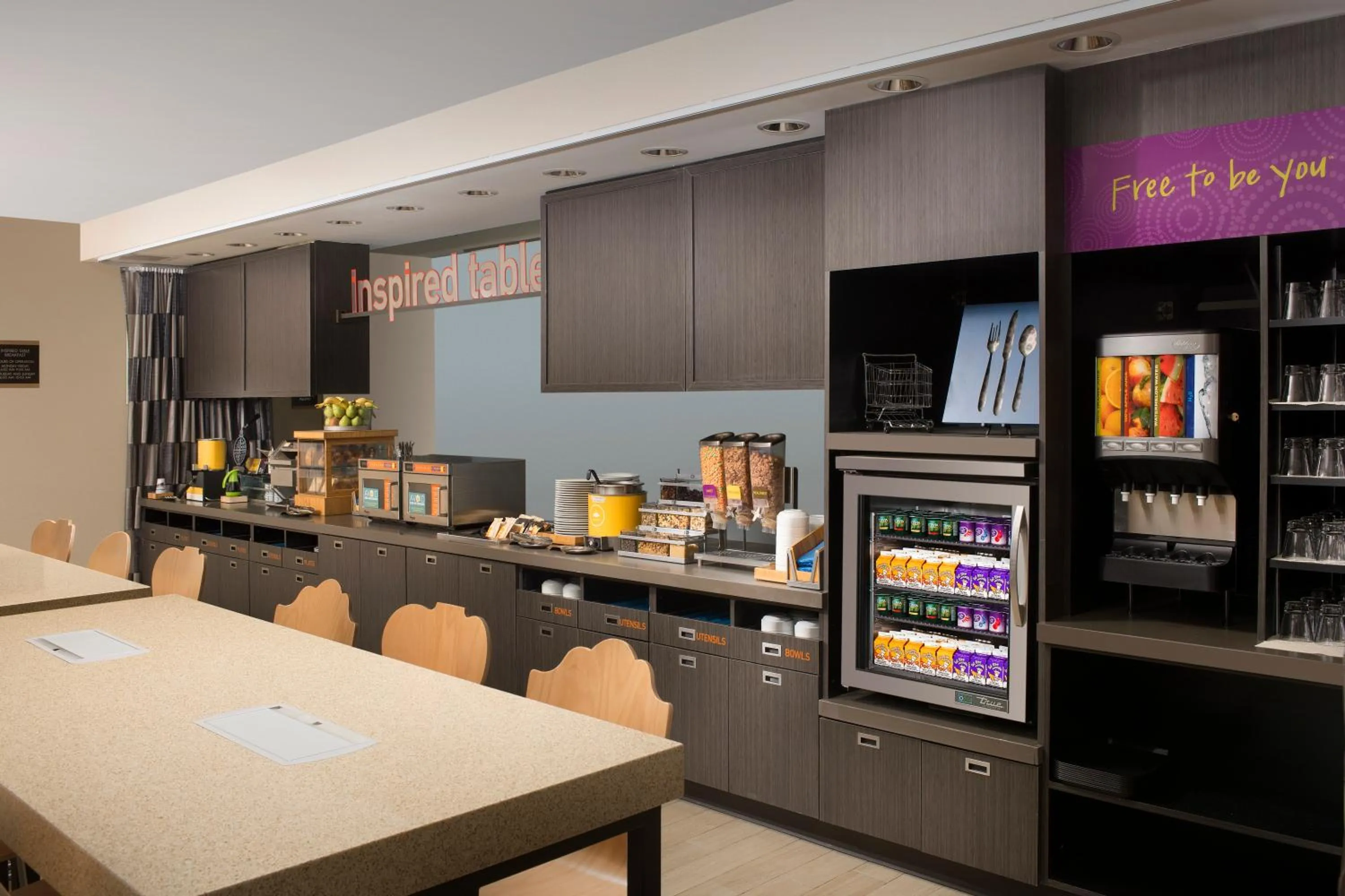 Breakfast in Home2 Suites by Hilton Denver International Airport