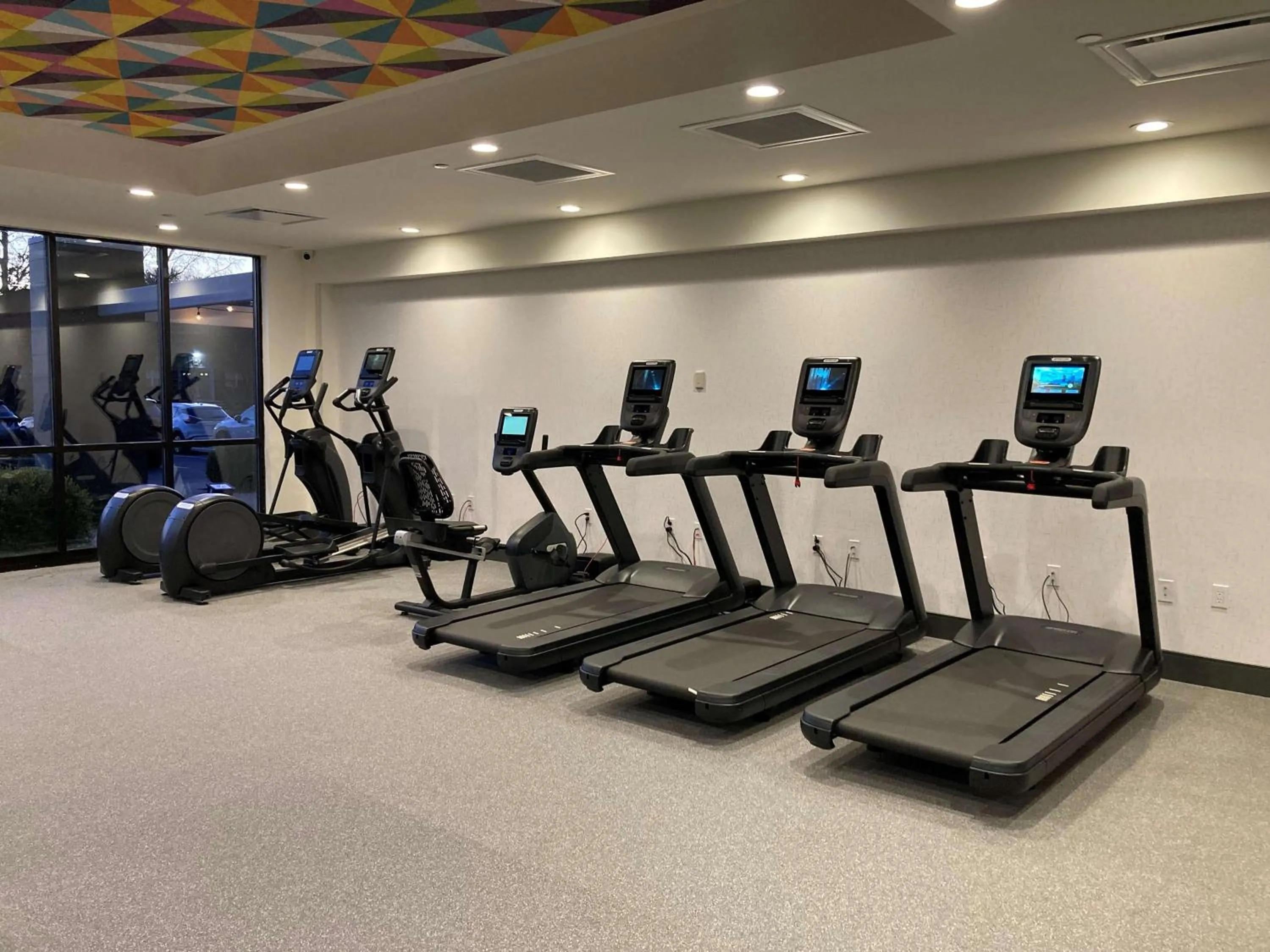 Fitness centre/facilities in Home2 Suites By Hilton Hasbrouck Heights