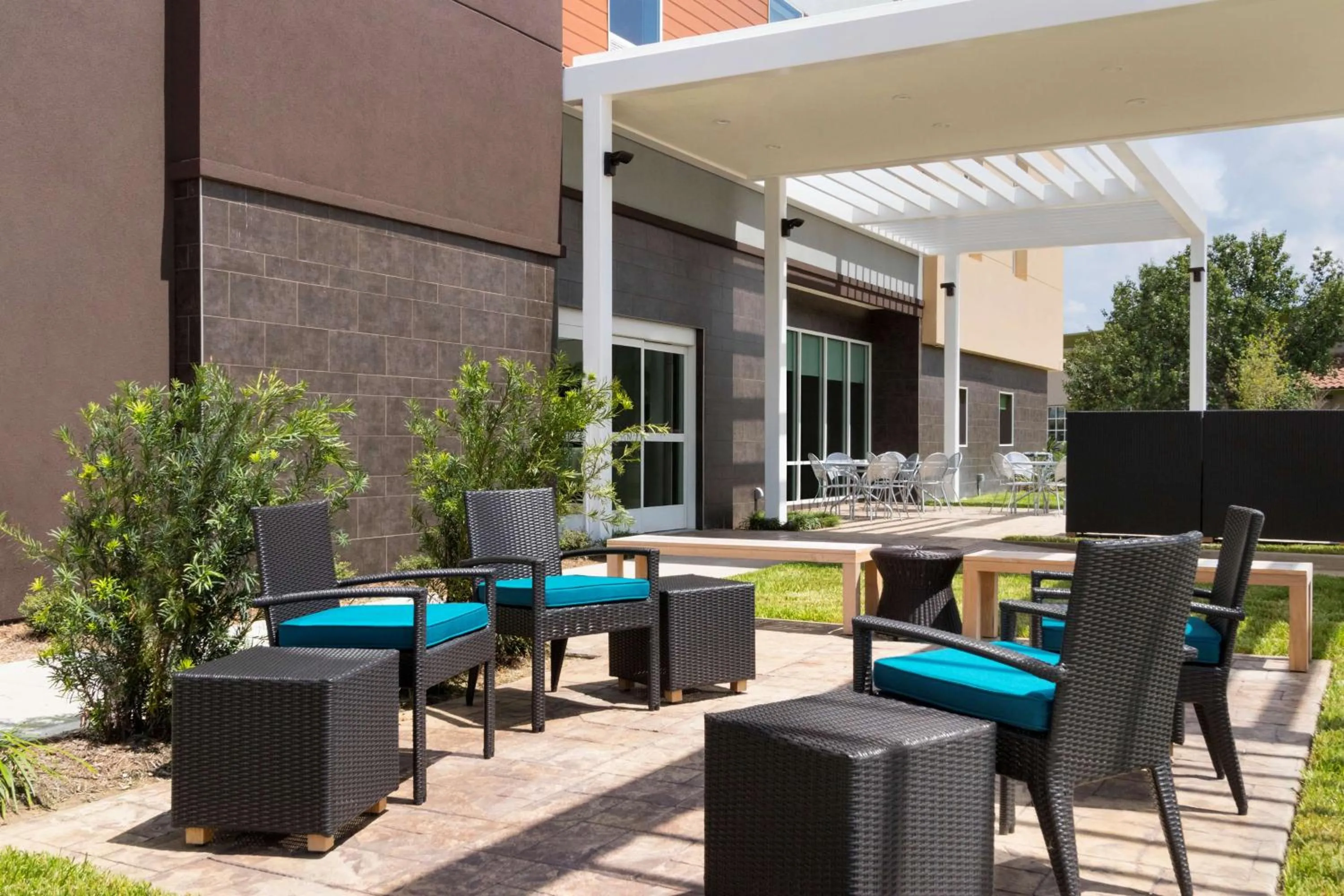 Restaurant/places to eat in Home2 Suites by Hilton Houston Stafford - Sugar Land