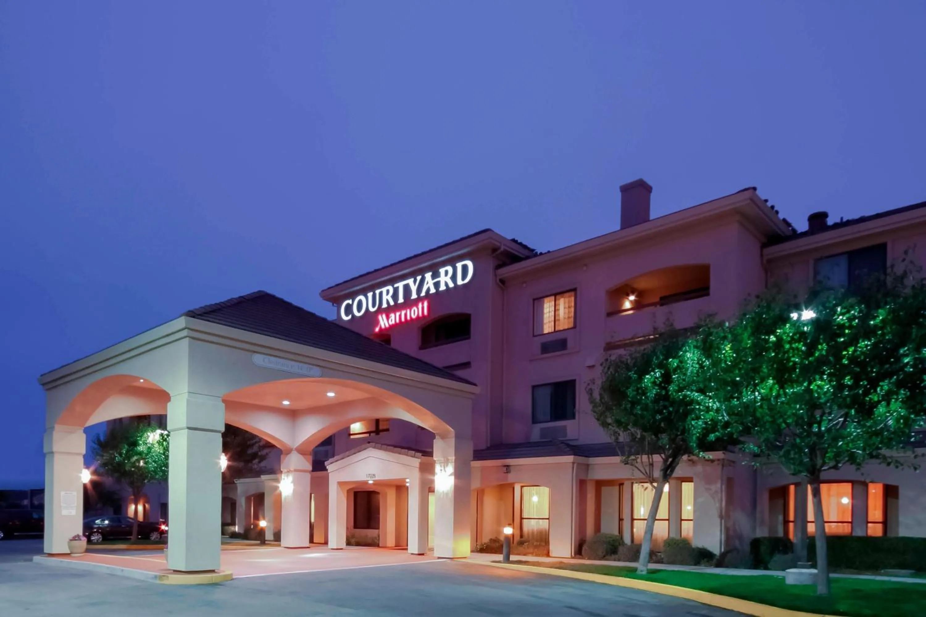 Property building in Courtyard By Marriott Salinas Monterey