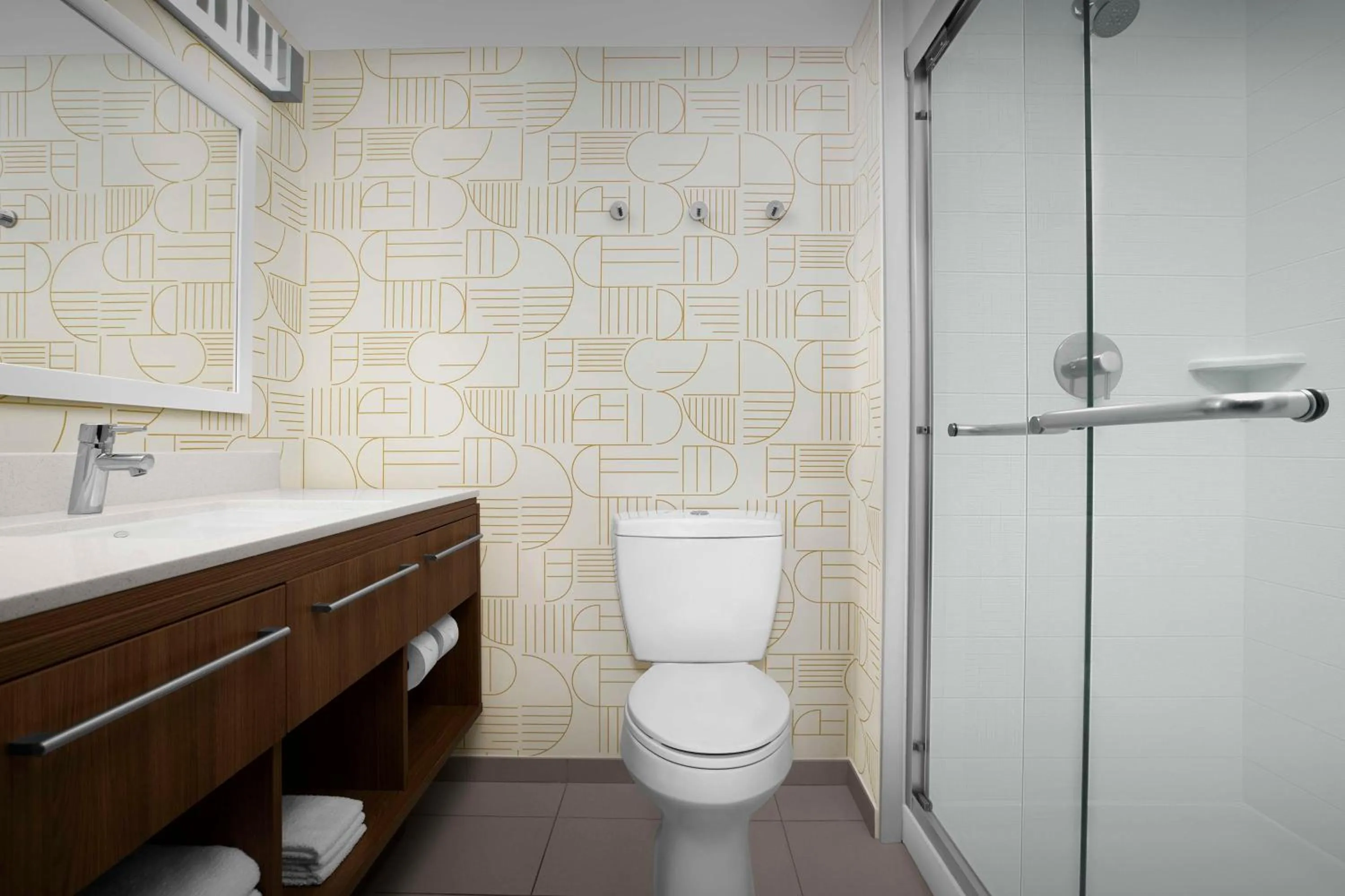 Bathroom in Home2 Suites by Hilton Phoenix Chandler