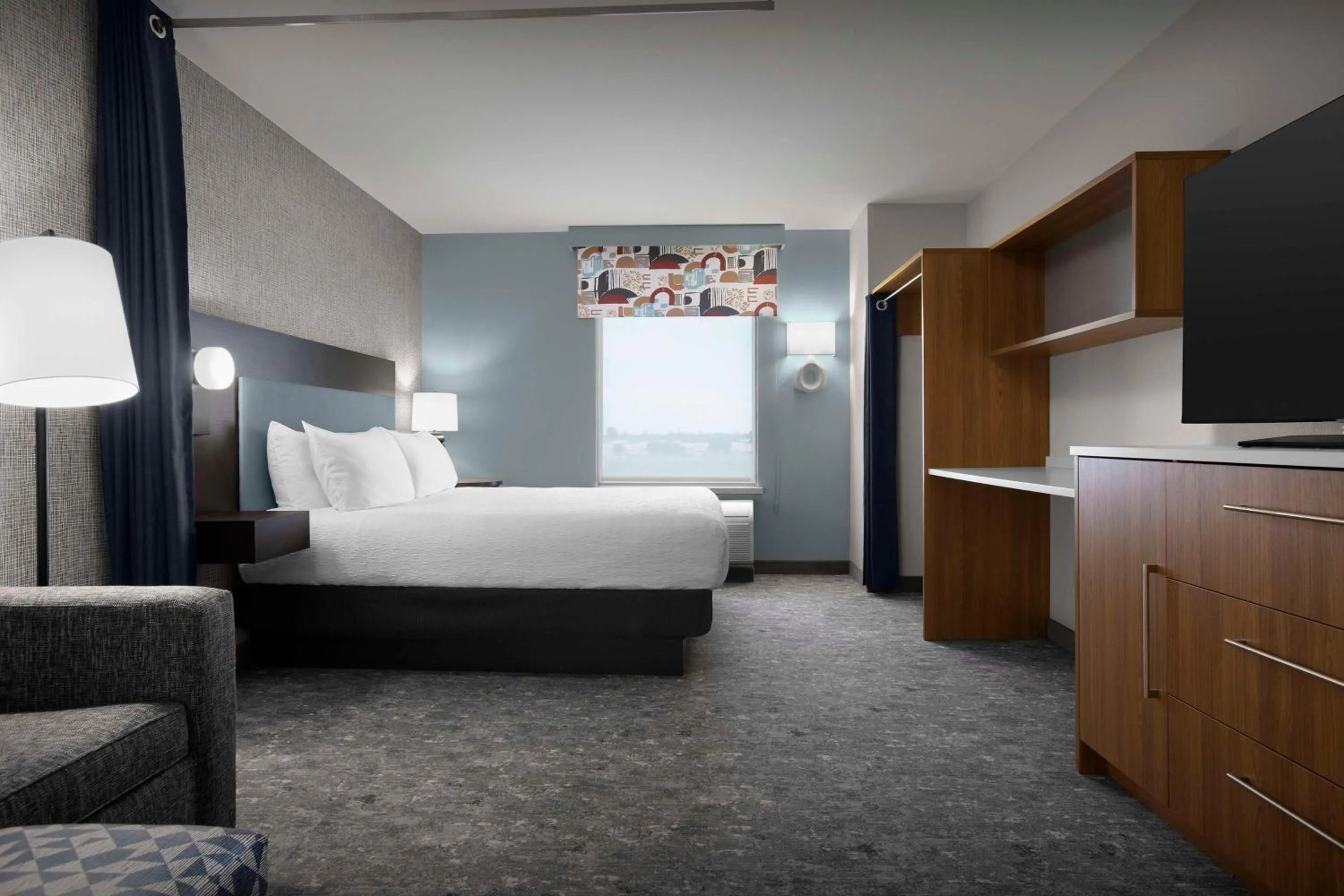 Bed in Home2 Suites by Hilton Phoenix Chandler