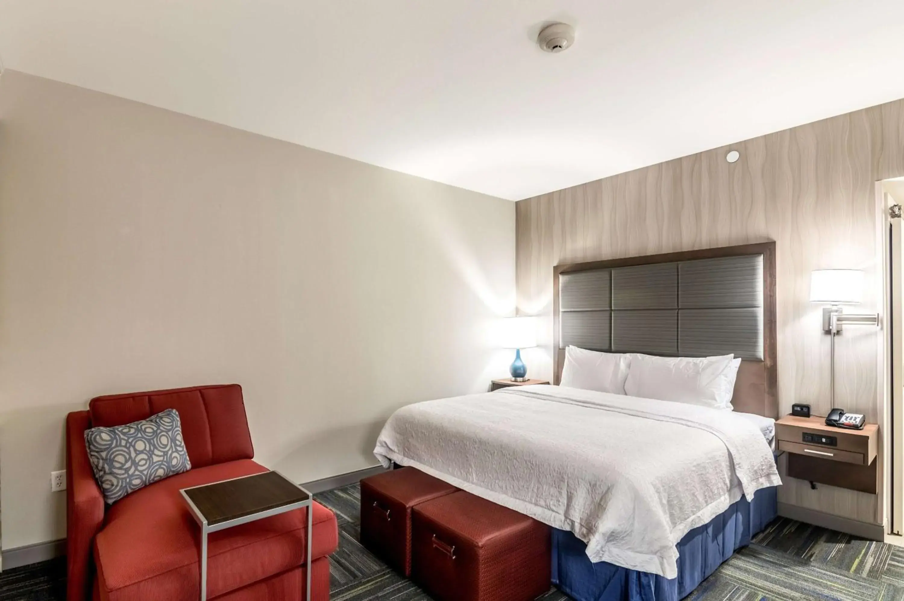 King Room - Non-Smoking in Hampton Inn Oklahoma City Northeast OK King Room - Non-Smoking in Hampton Inn Oklahoma City Northeast OK