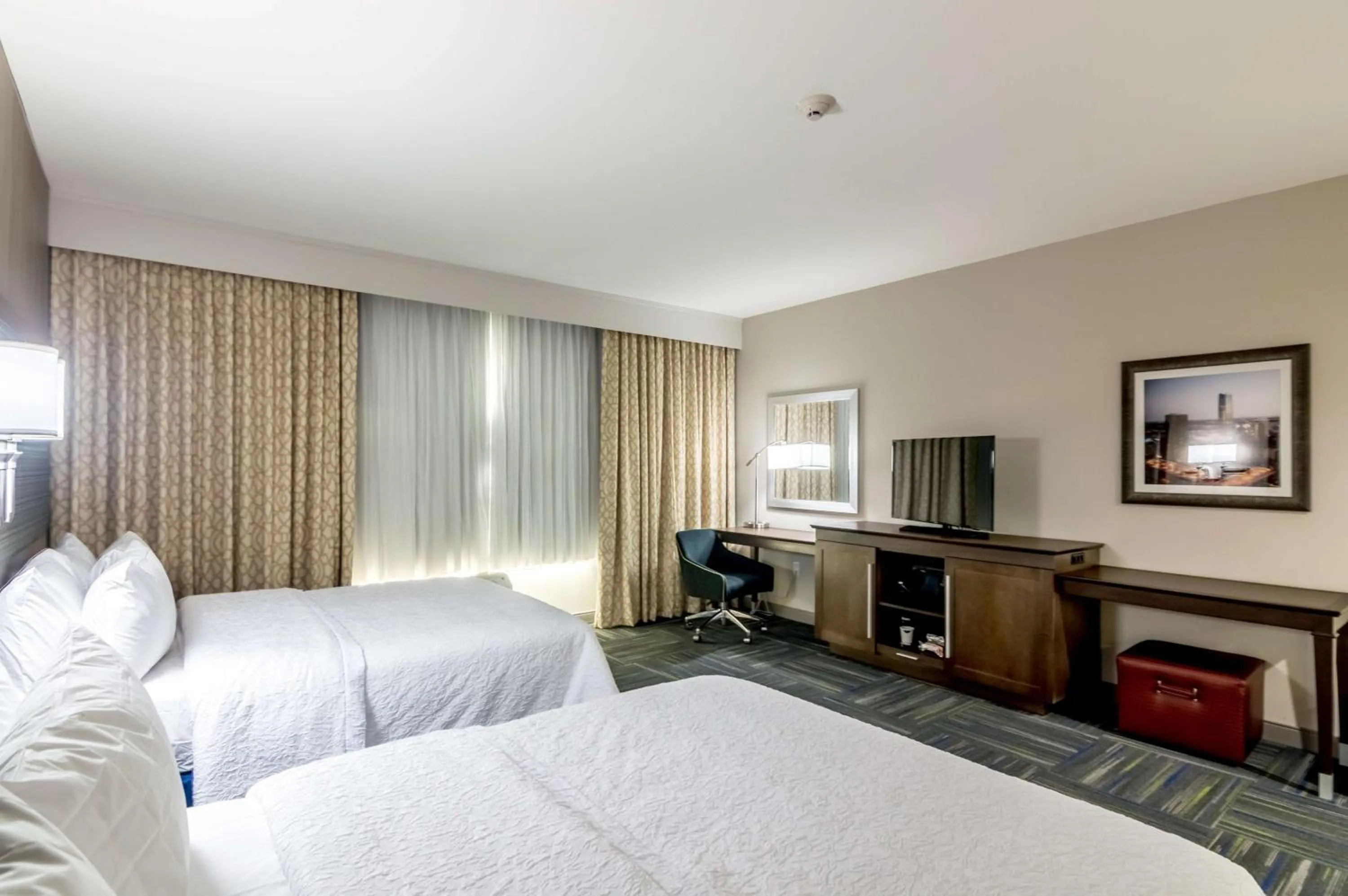 Bed in Hampton Inn Oklahoma City Northeast OK