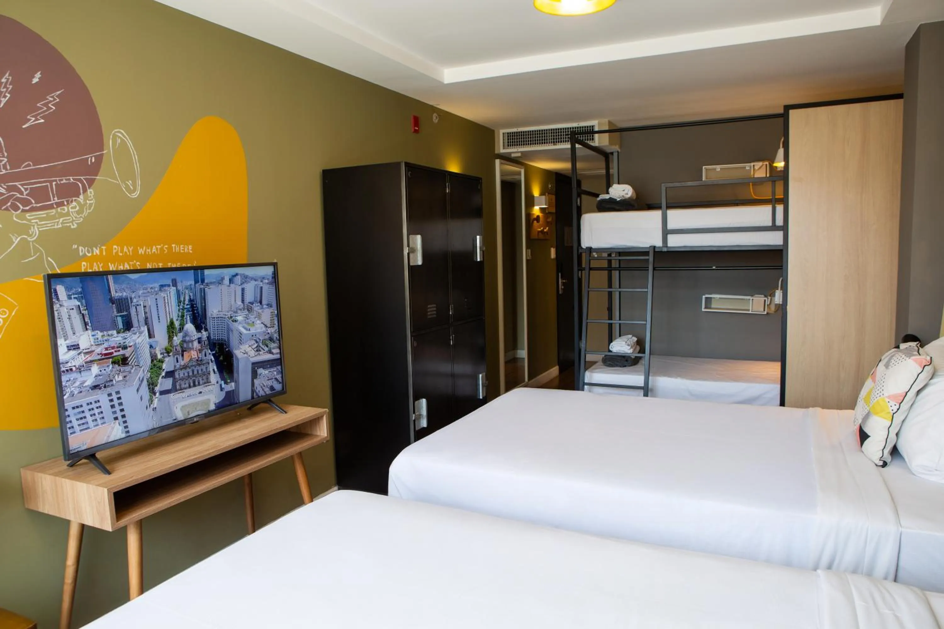 Bedroom, Bed in Socialtel Lapa Rio de Janeiro