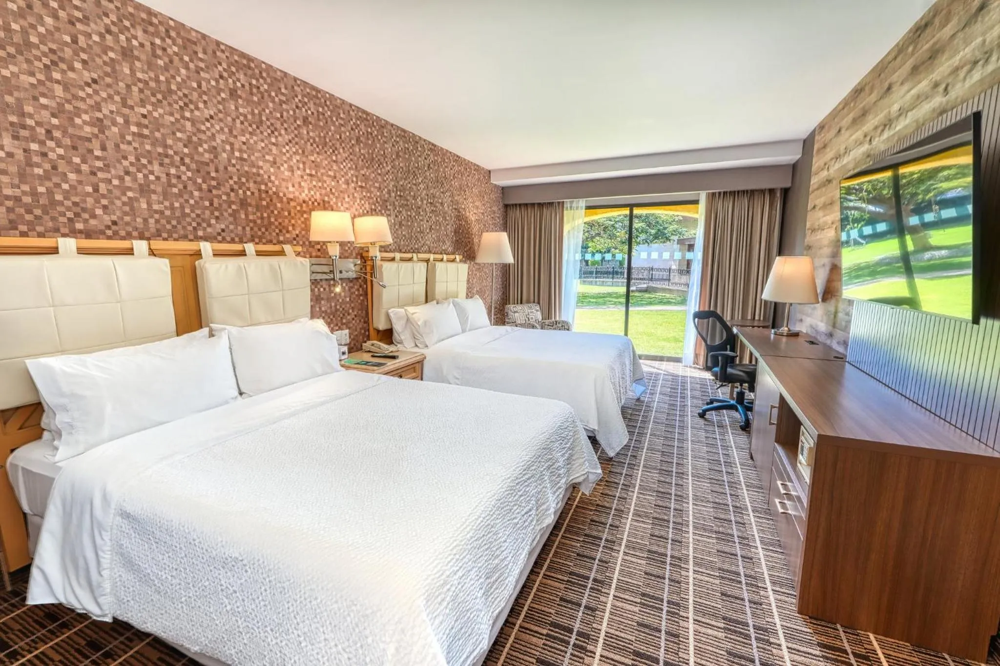 Photo of the whole room, Bed in Holiday Inn Queretaro Centro Historico by IHG