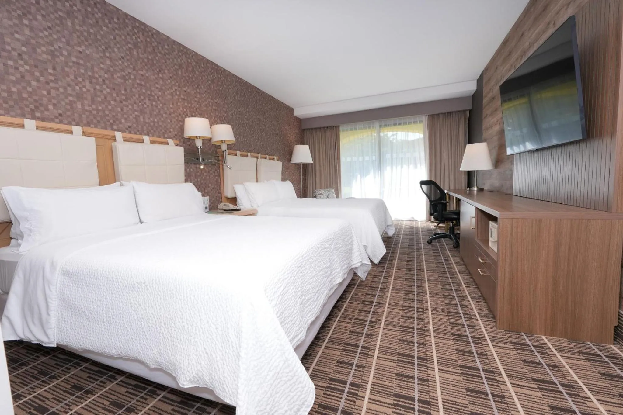 Photo of the whole room, Bed in Holiday Inn Queretaro Centro Historico by IHG