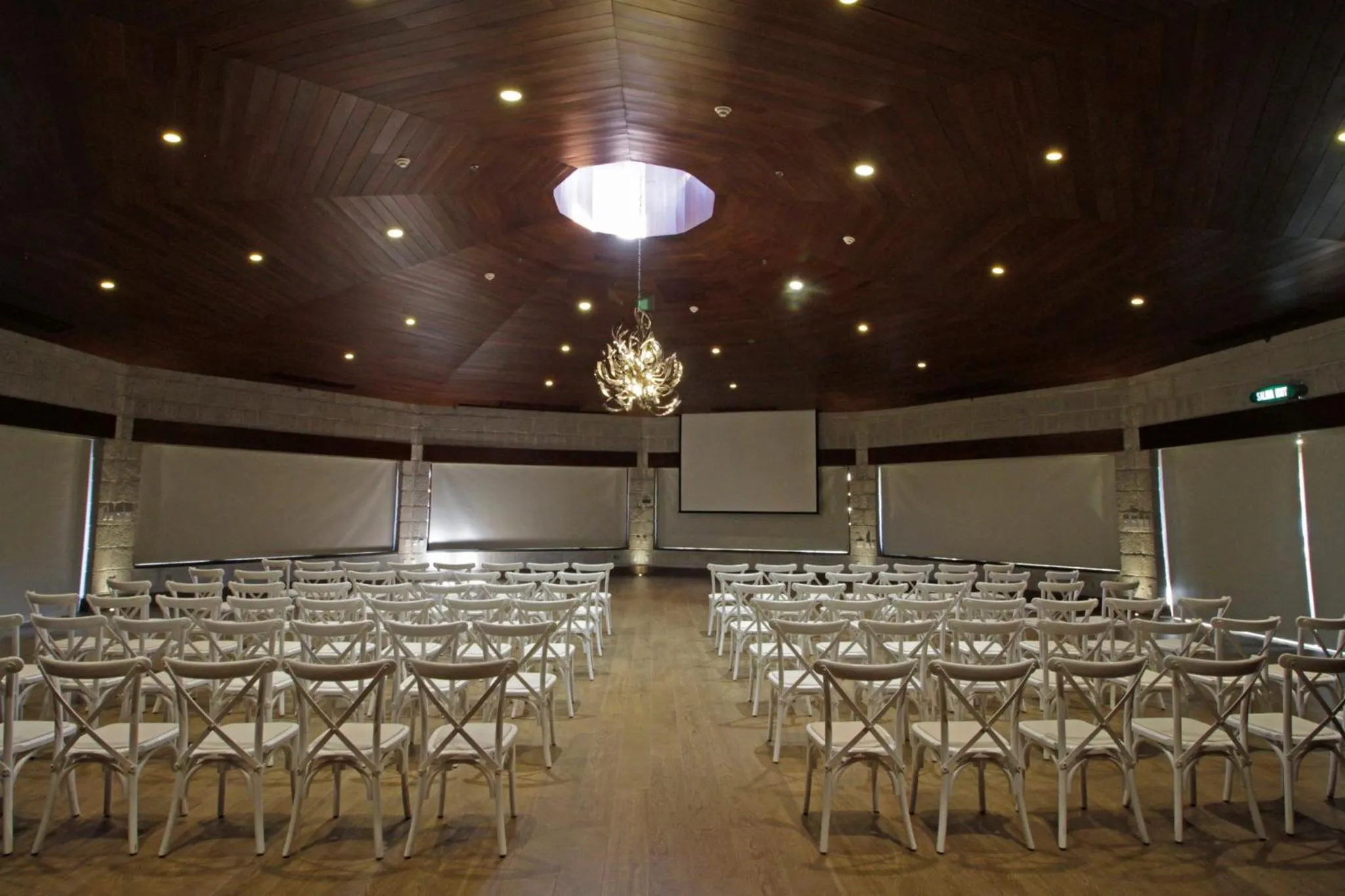 Meeting/conference room in Holiday Inn Queretaro Centro Historico by IHG