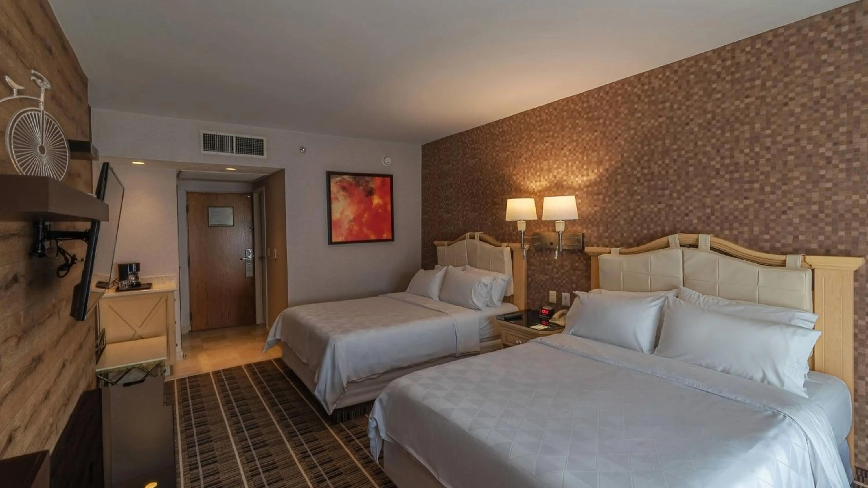 Photo of the whole room, Bed in Holiday Inn Queretaro Centro Historico by IHG