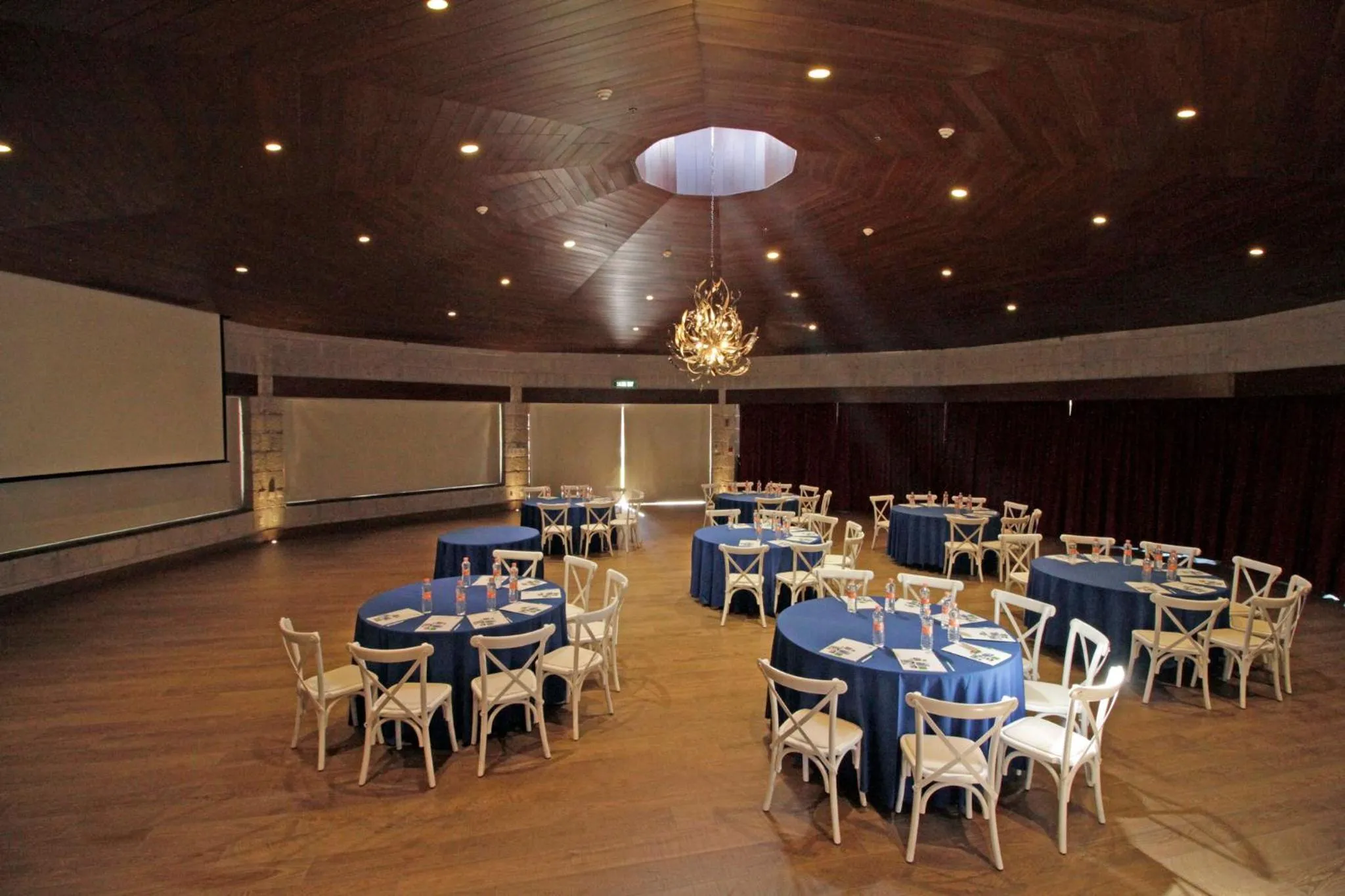 Meeting/conference room in Holiday Inn Queretaro Centro Historico by IHG