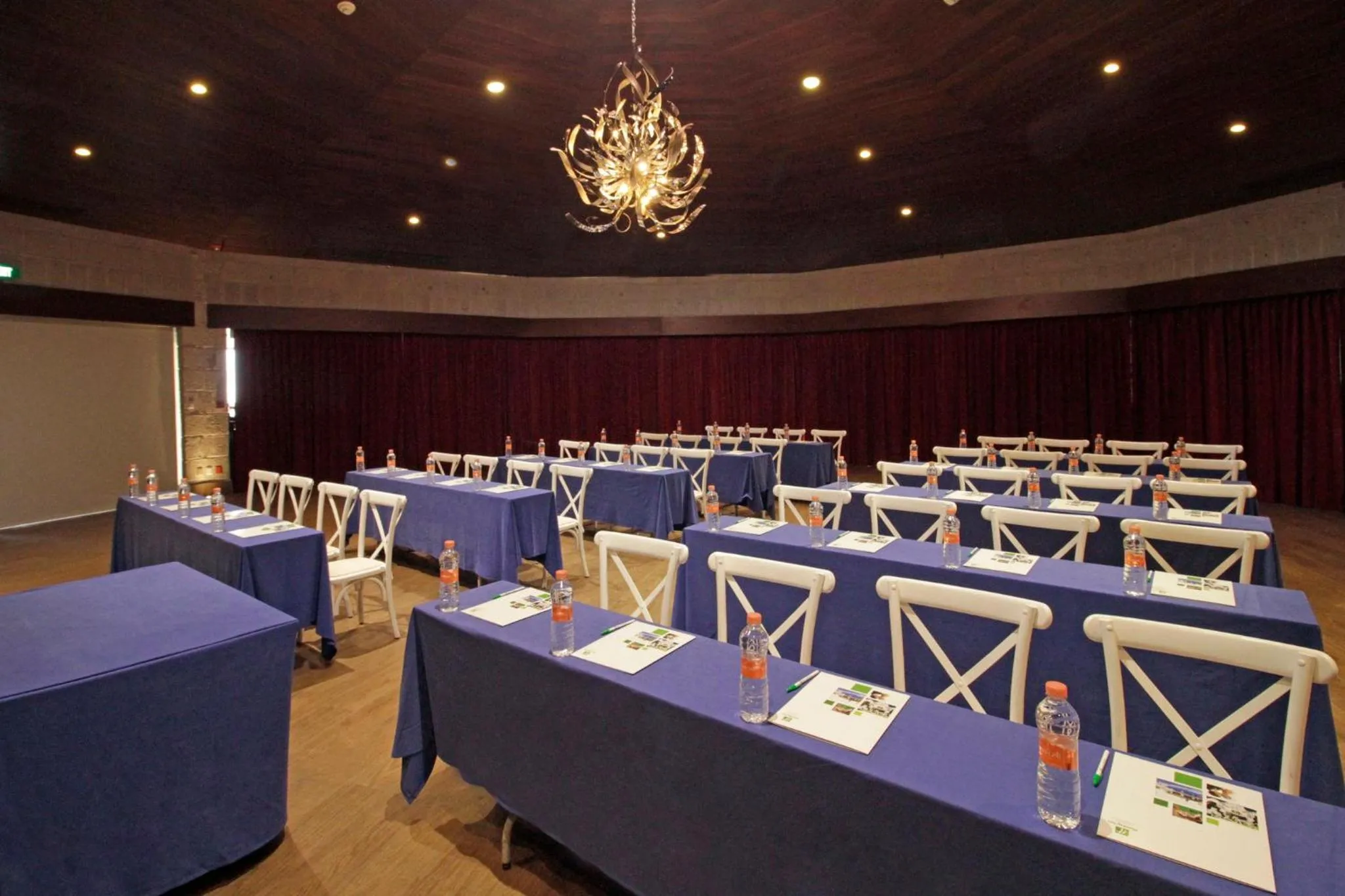 Meeting/conference room in Holiday Inn Queretaro Centro Historico by IHG