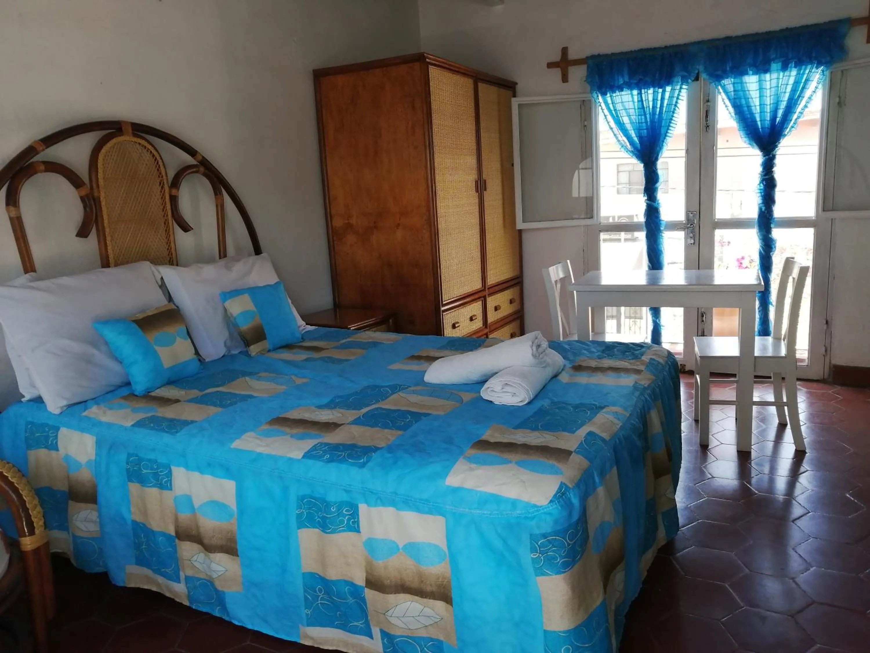 Bed in Hotel Elohim by Rotamundos