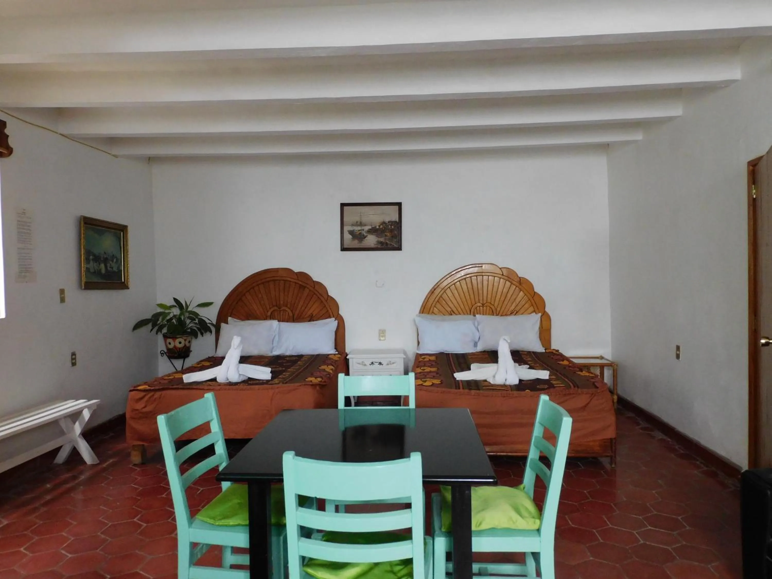 Hotel Elohim by Rotamundos