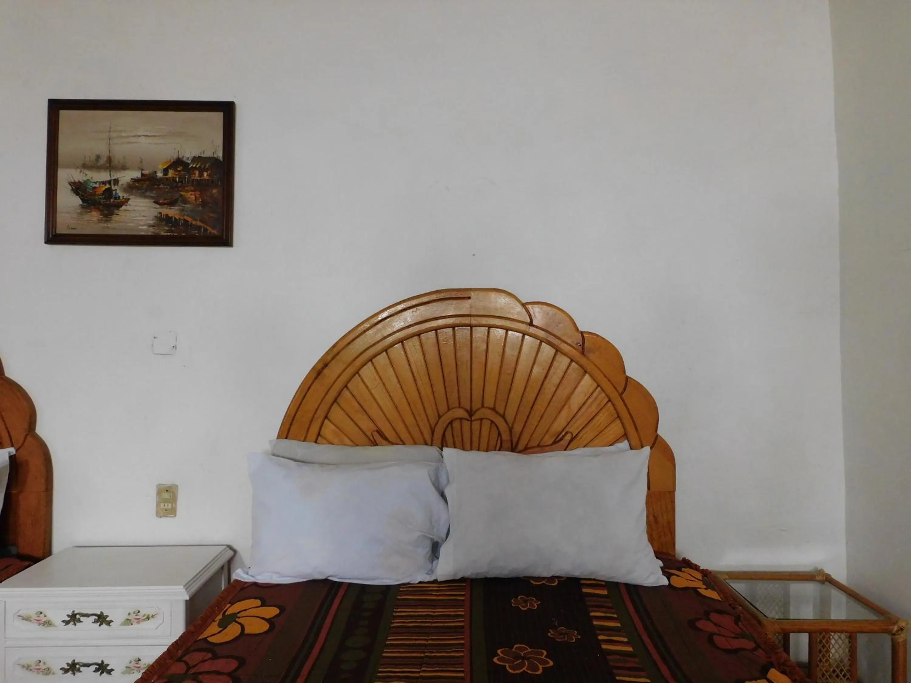 Bed in Hotel Elohim by Rotamundos