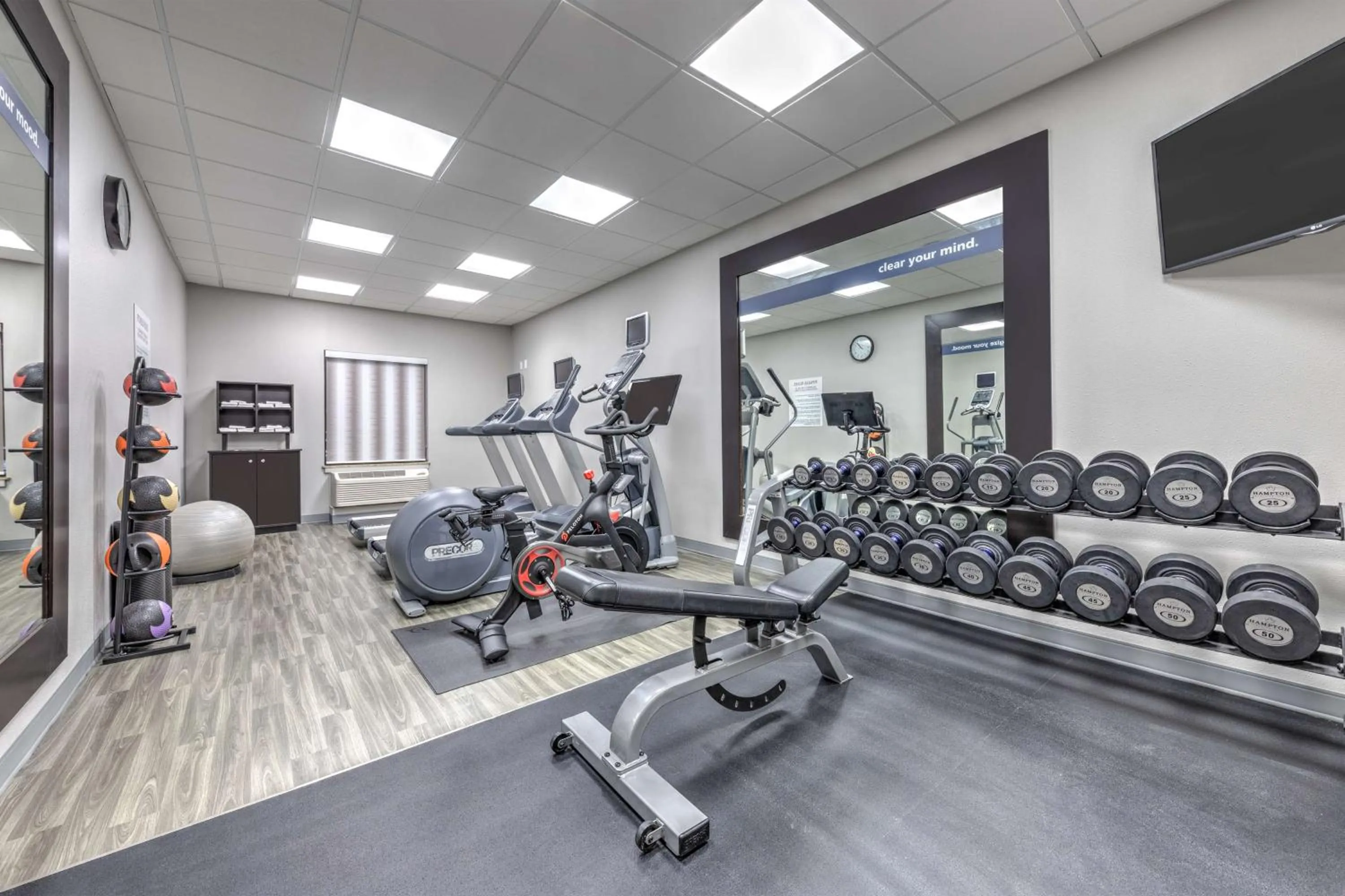 Fitness centre/facilities in Hampton Inn and Suites Lake Jackson-Clute