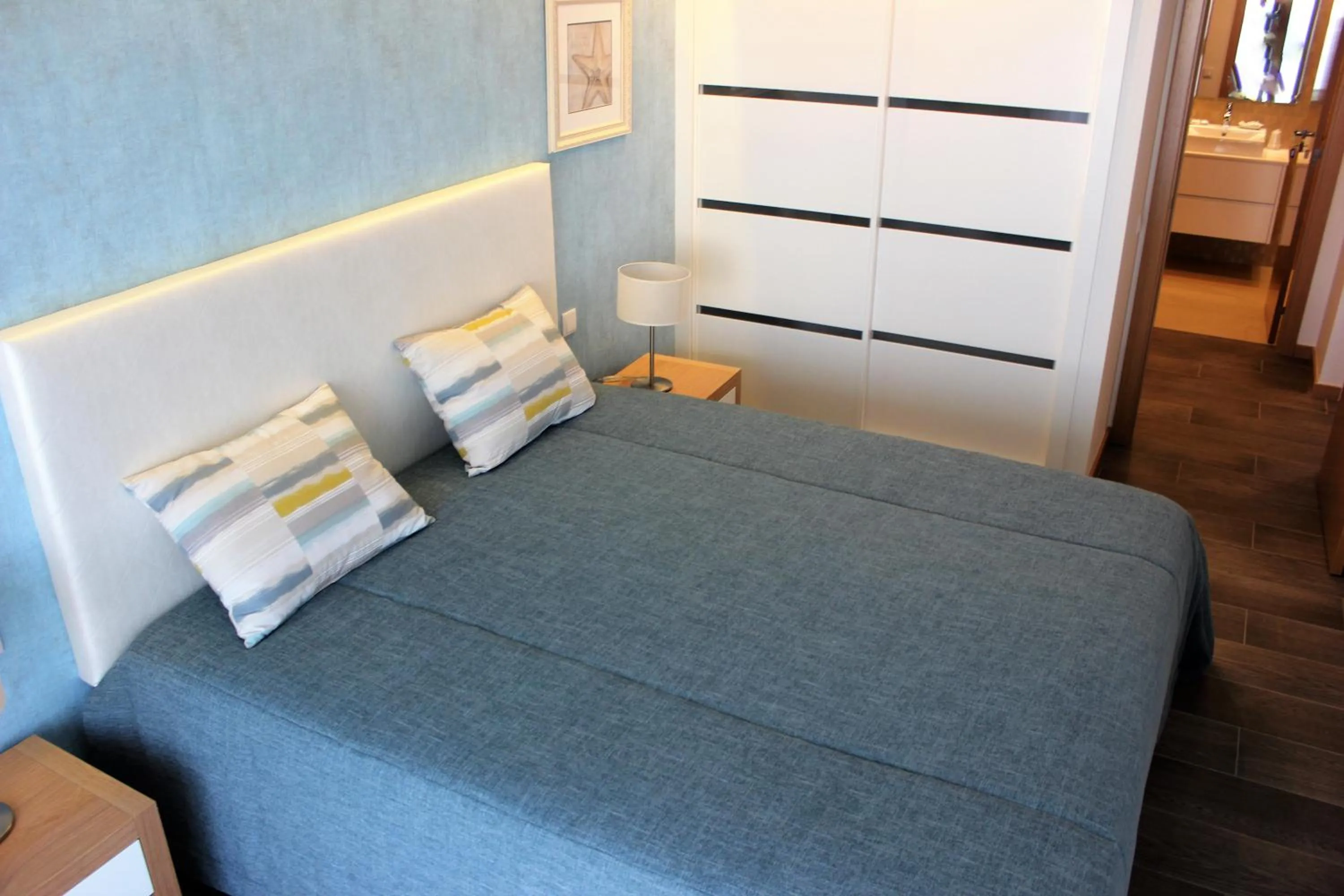 Bedroom, Bed in Apartamentos Turisticos da Nazare