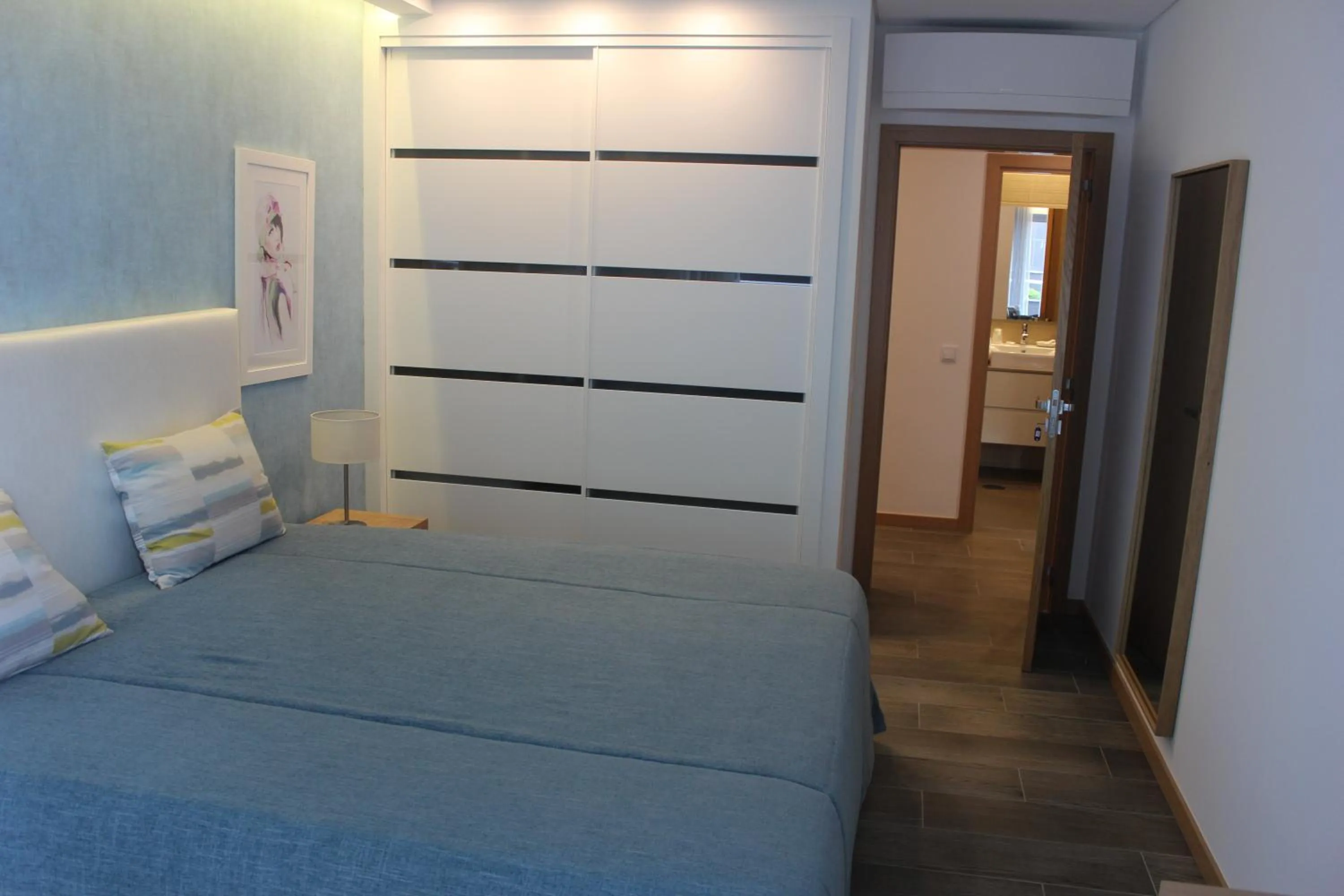 Bedroom, Bed in Apartamentos Turisticos da Nazare