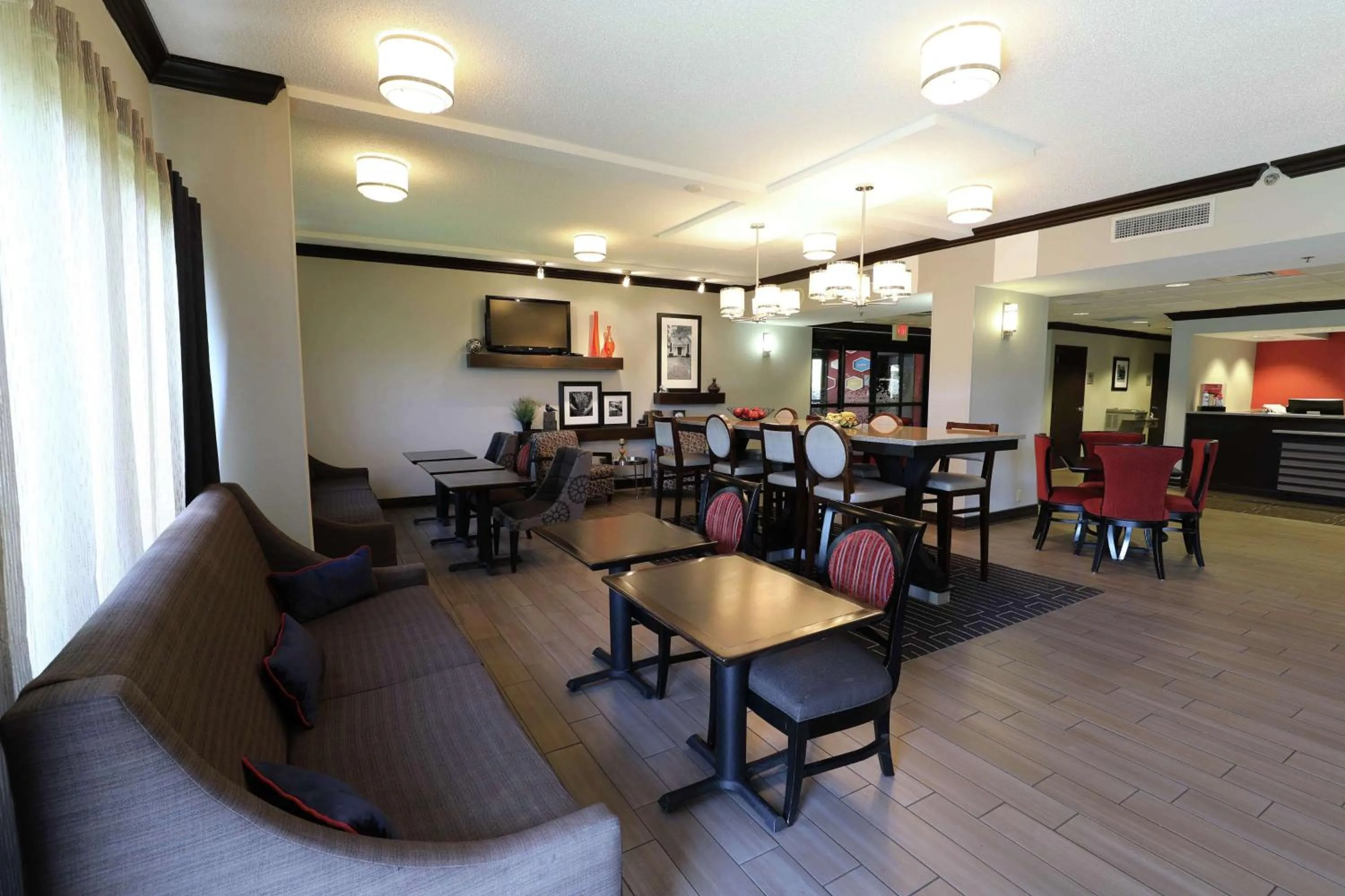 Lobby or reception in Hampton Inn Dyersburg