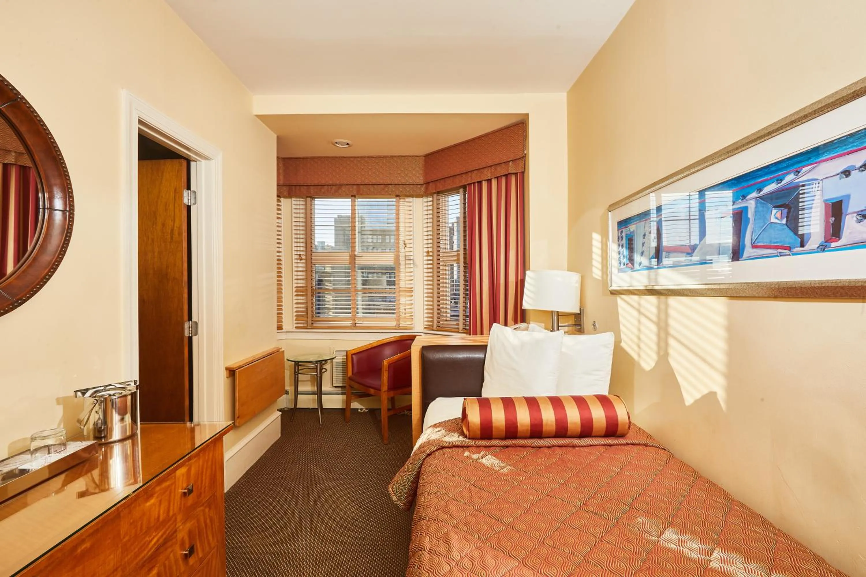 Bed in Alexander Inn