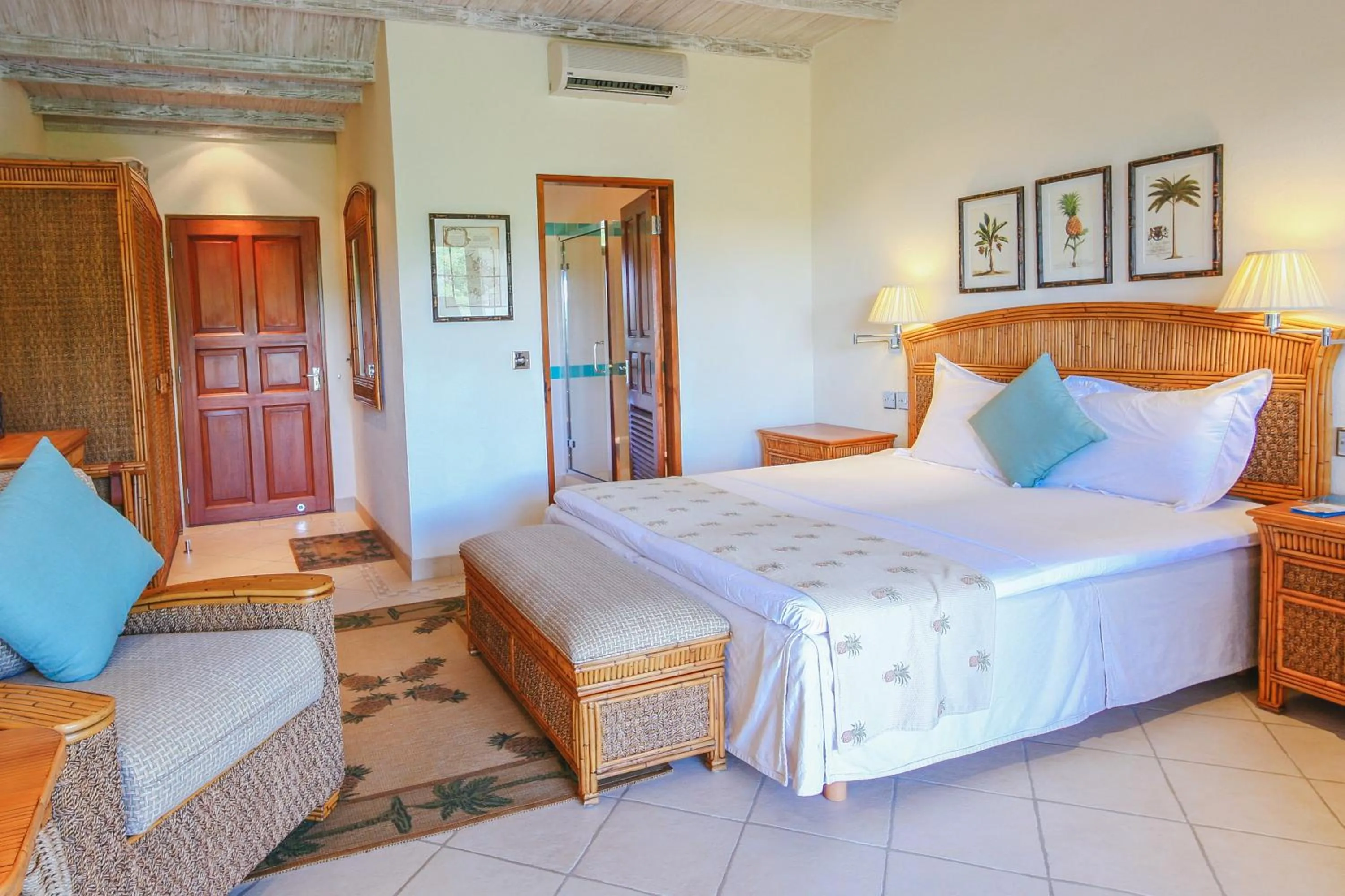 Bed in Bequia Beach Hotel - Luxury Boutique Resort