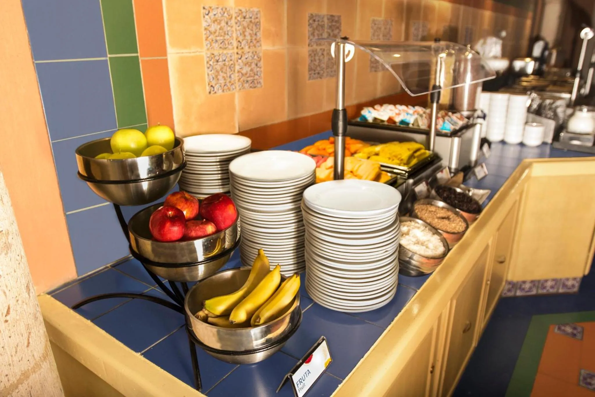 Breakfast in Holiday Inn Express Monterrey Galerias-San Jeronimo by IHG