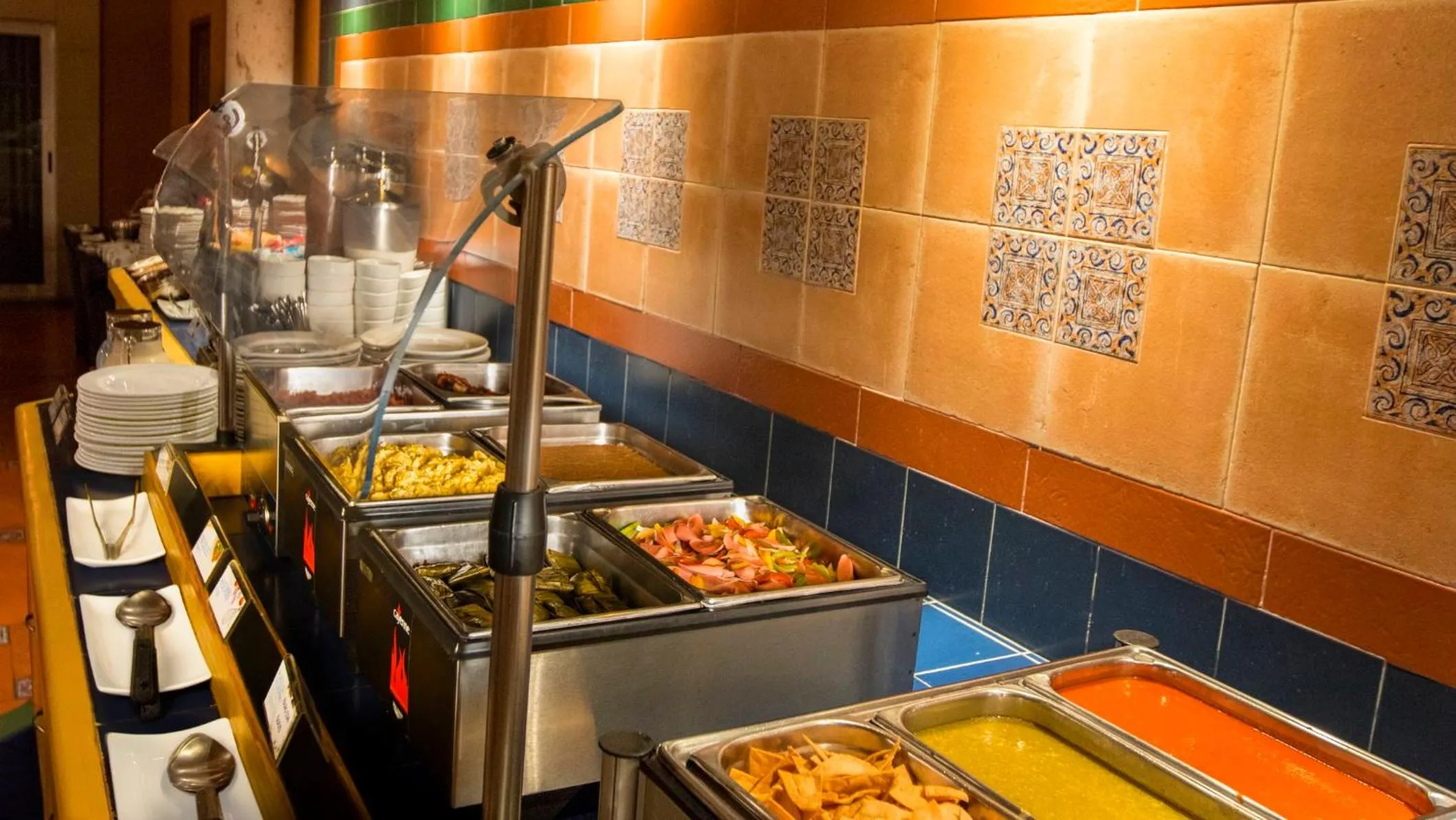 Breakfast in Holiday Inn Express Monterrey Galerias-San Jeronimo by IHG