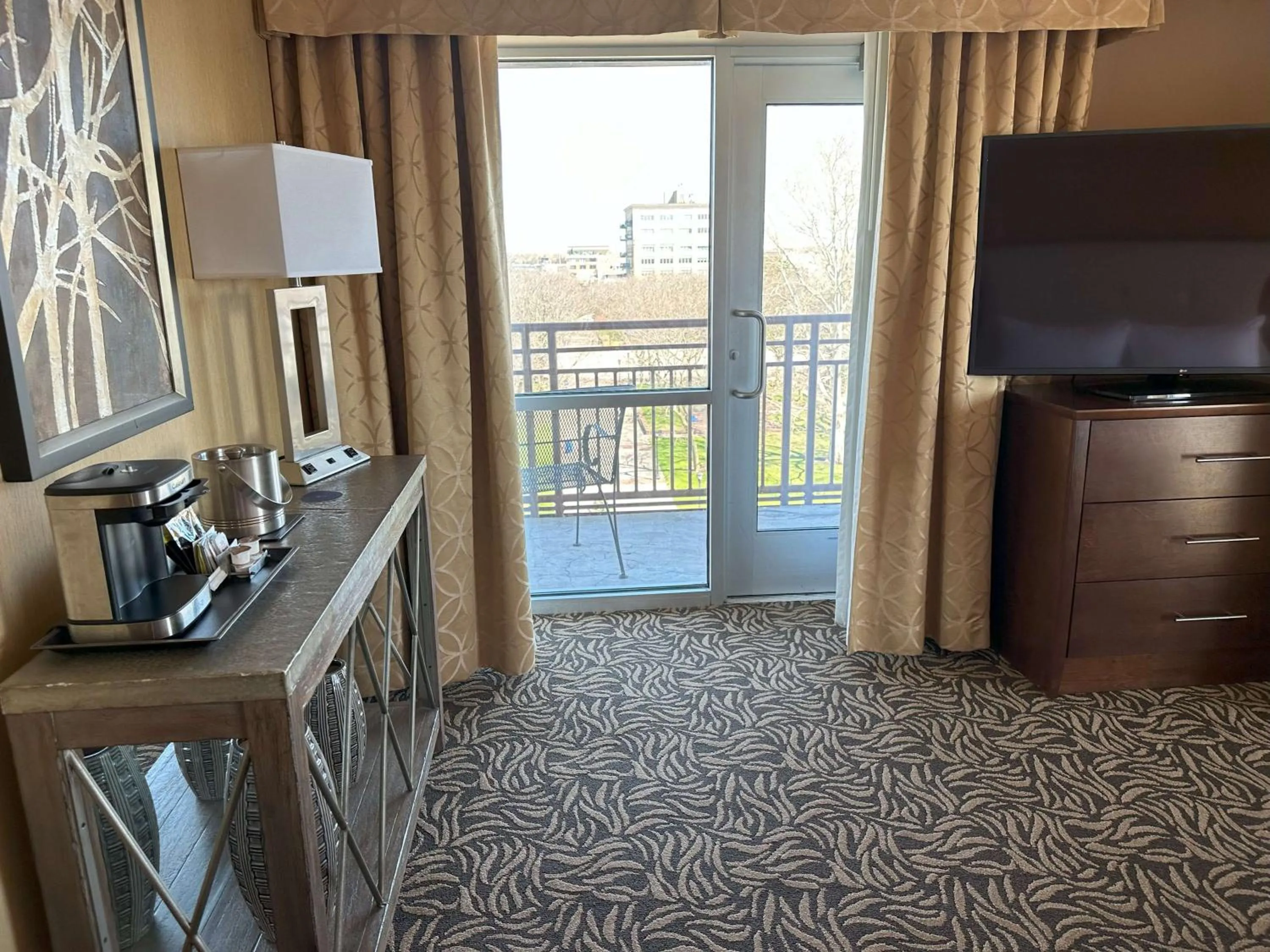 View (from property/room) in DoubleTree by Hilton Bay City - Riverfront