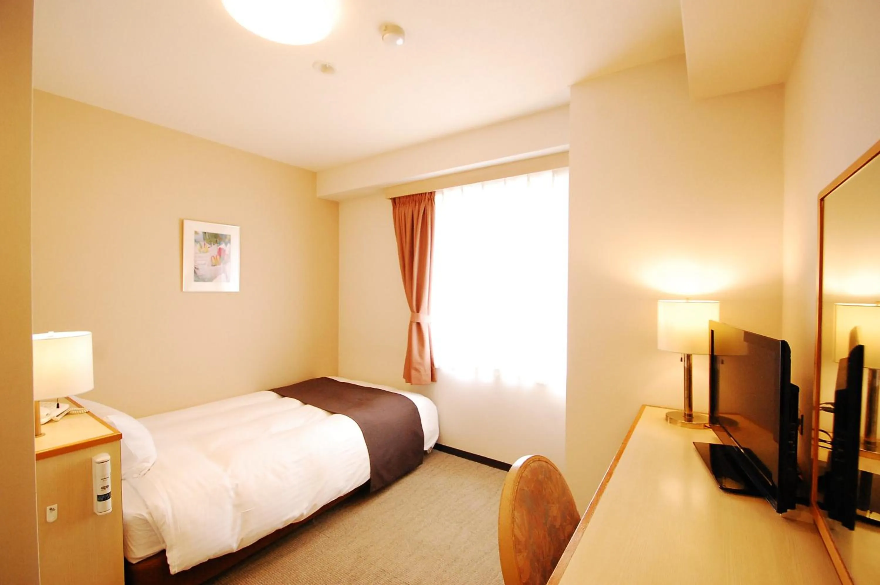 Photo of the whole room, Bed in Izumo Royal Hotel