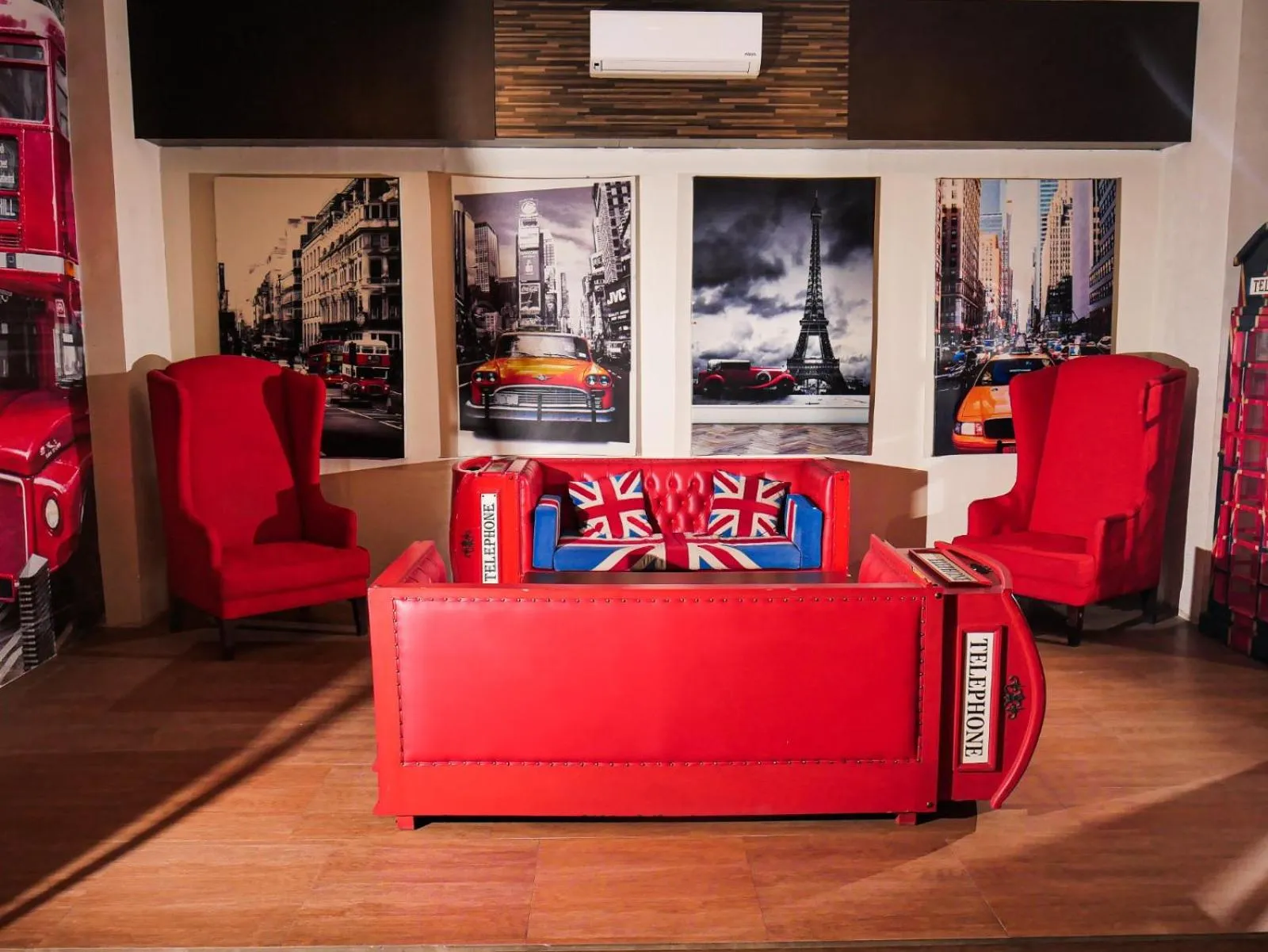 Seating area in Meotel Purwokerto