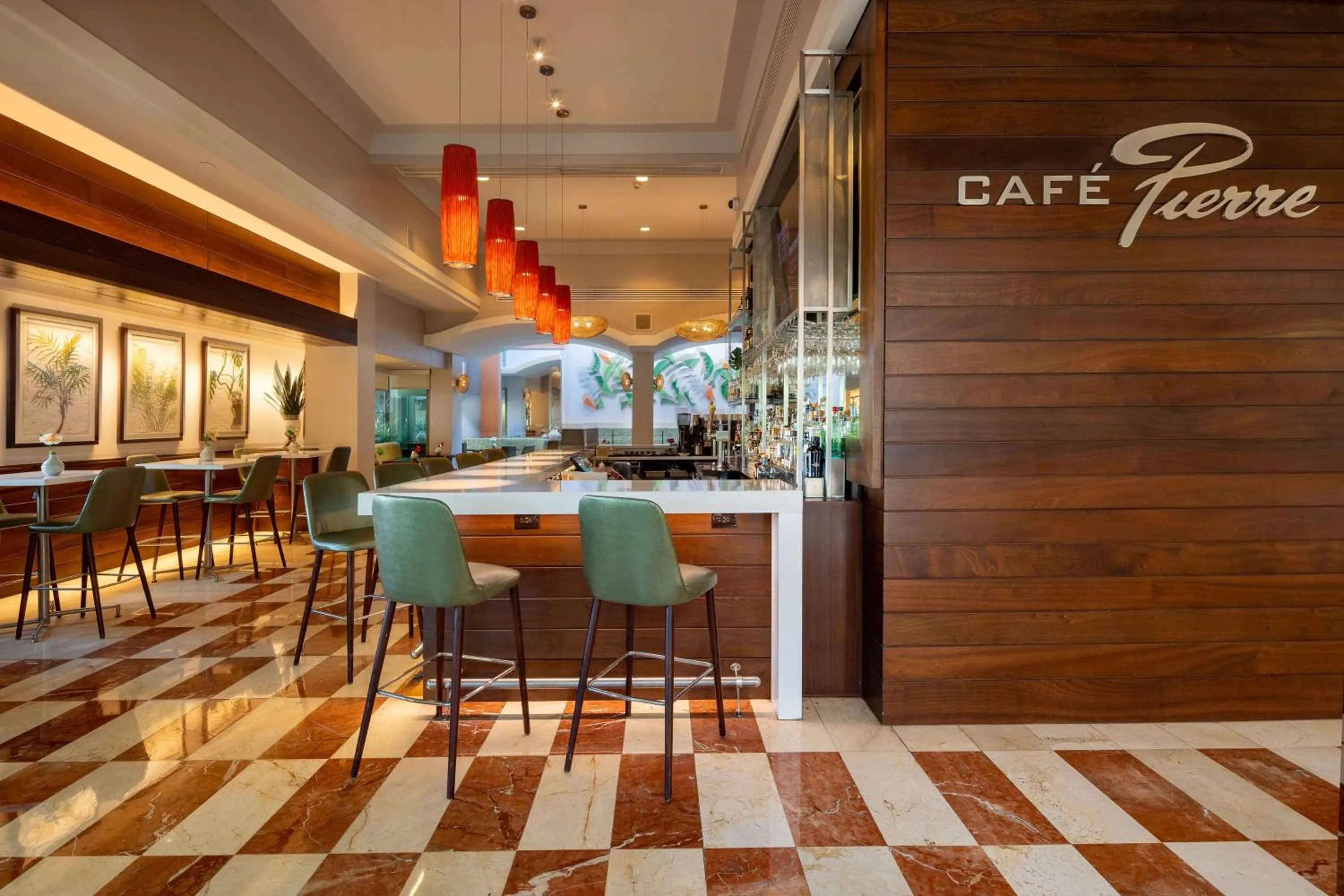 Restaurant/places to eat in DoubleTree by Hilton San Juan
