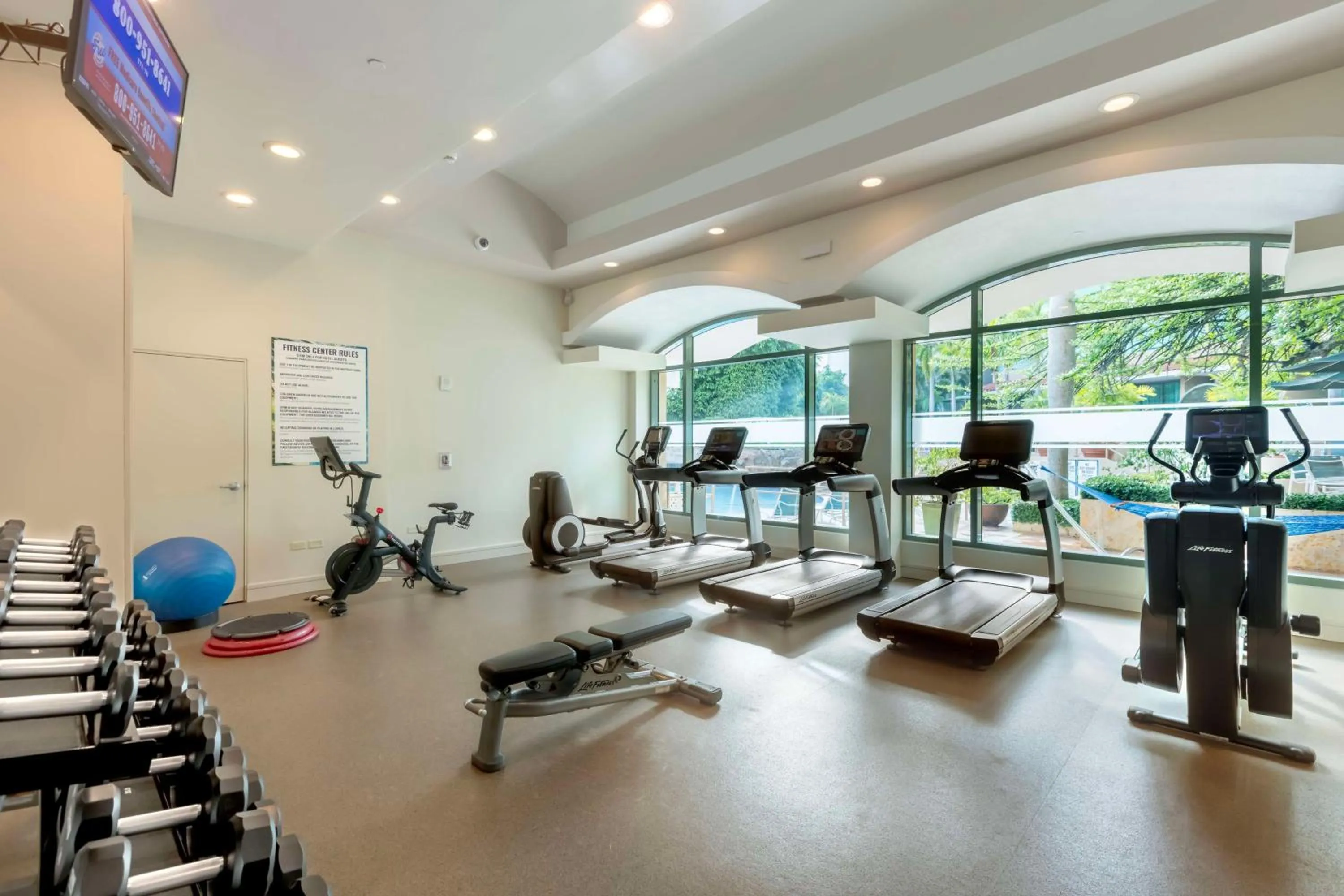 Fitness centre/facilities in DoubleTree by Hilton San Juan