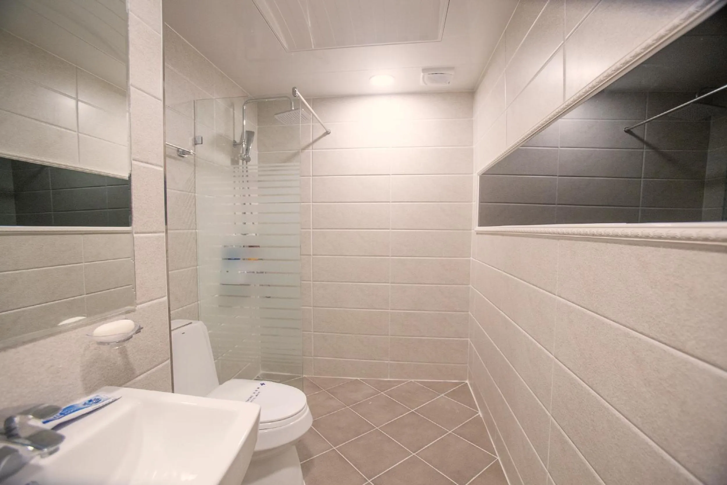 Bathroom in Major Hotel 2