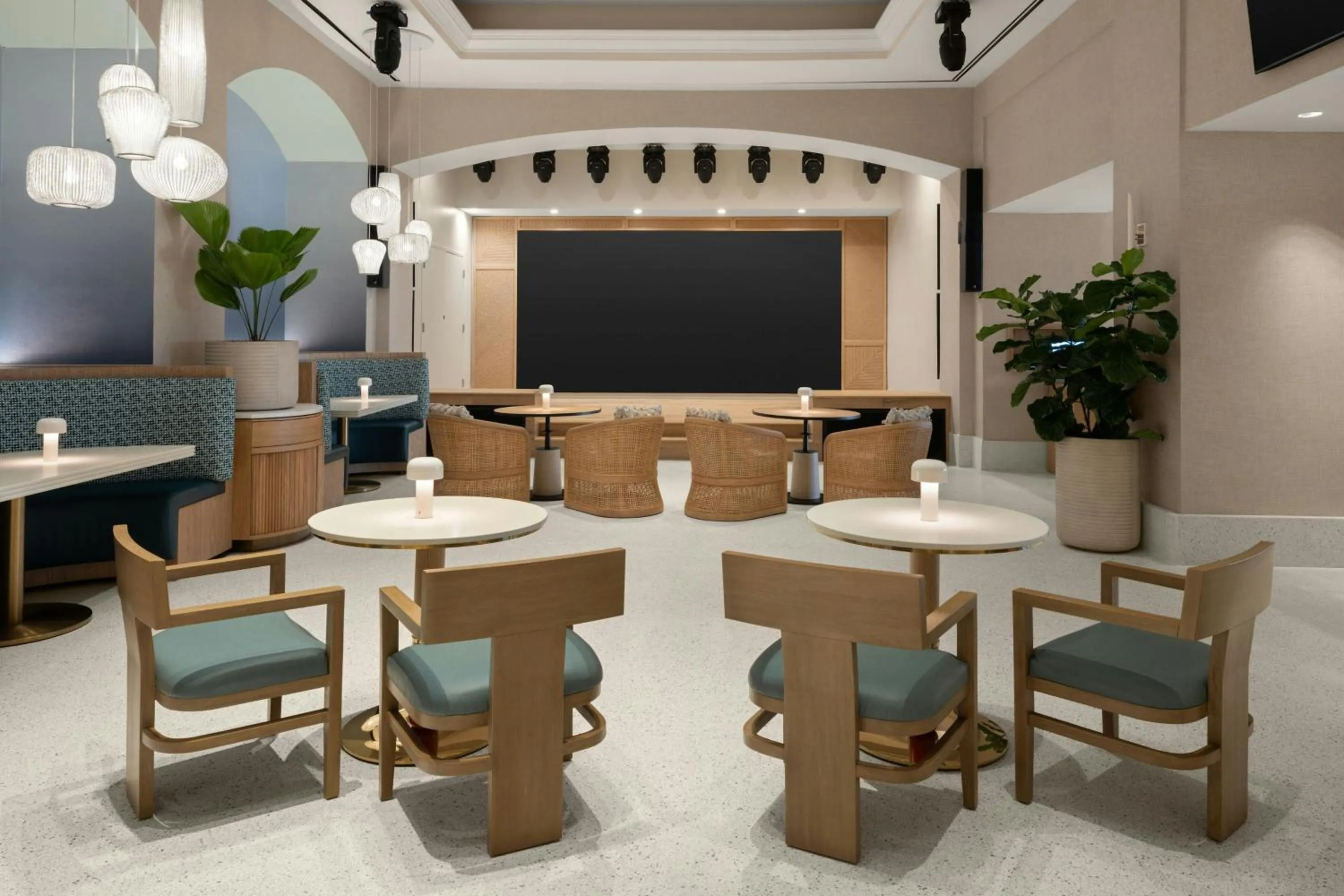 Lounge or bar in San Juan Marriott Resort and Stellaris Casino