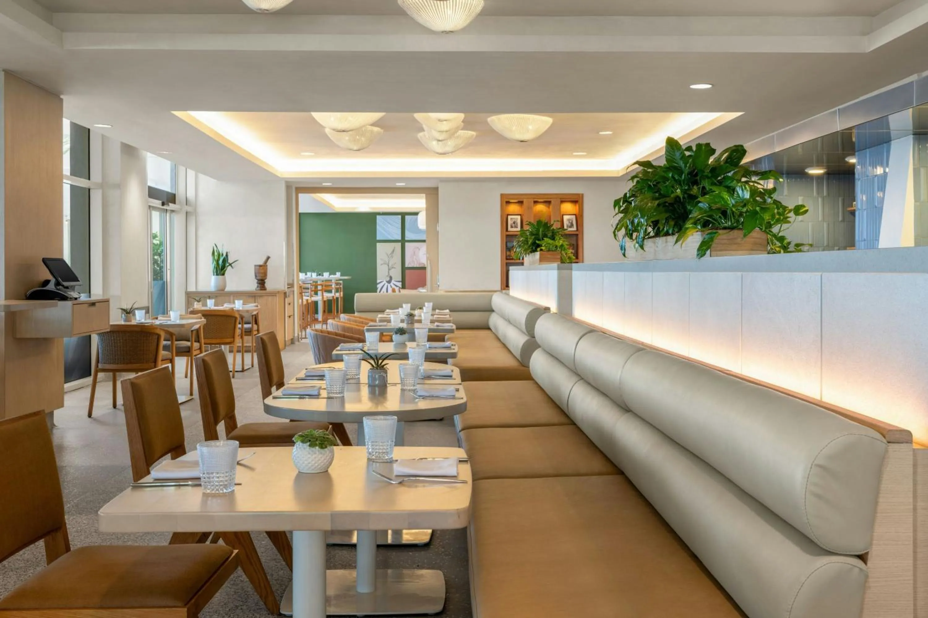 Restaurant/places to eat in San Juan Marriott Resort and Stellaris Casino