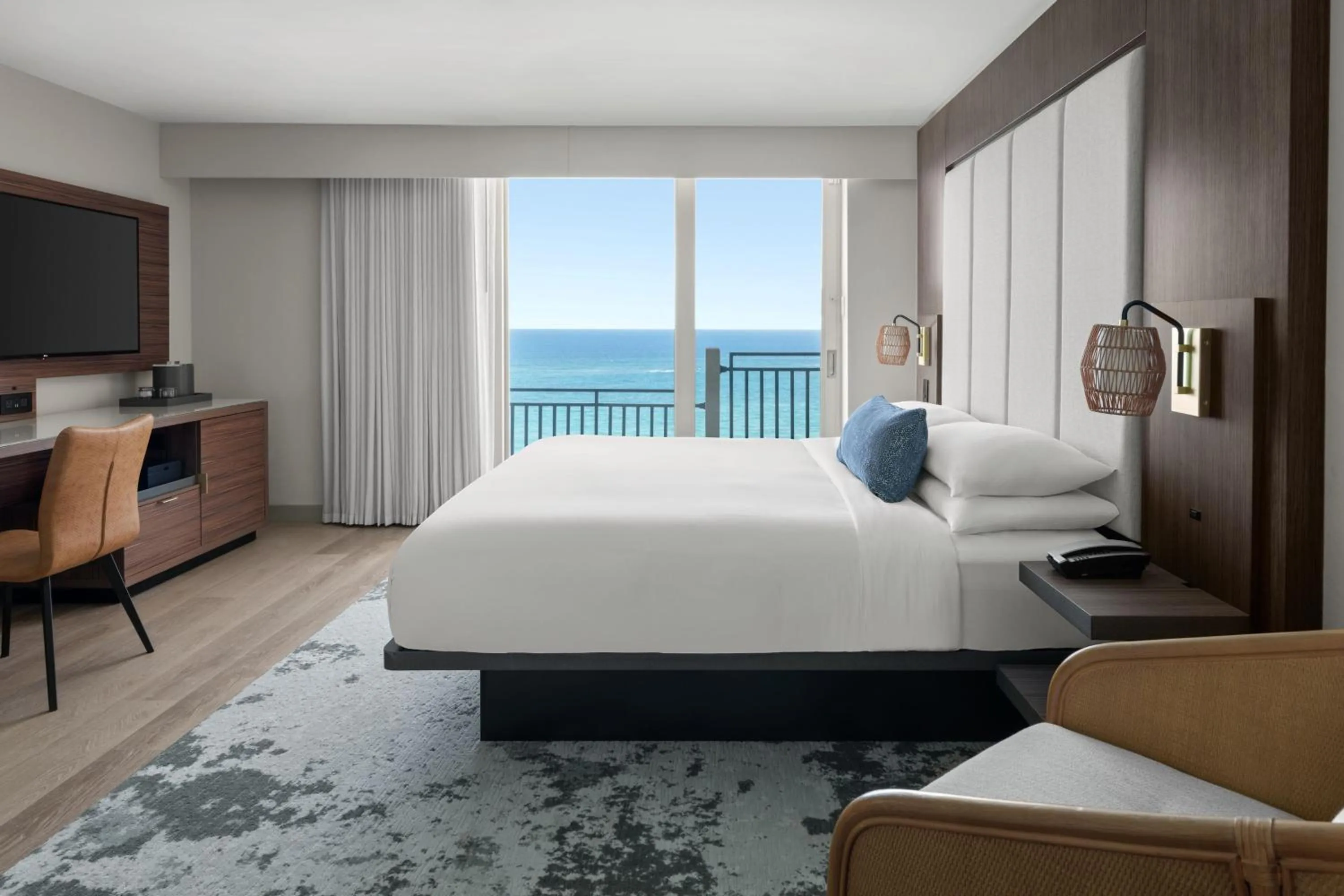 Bedroom, Bed in San Juan Marriott Resort and Stellaris Casino