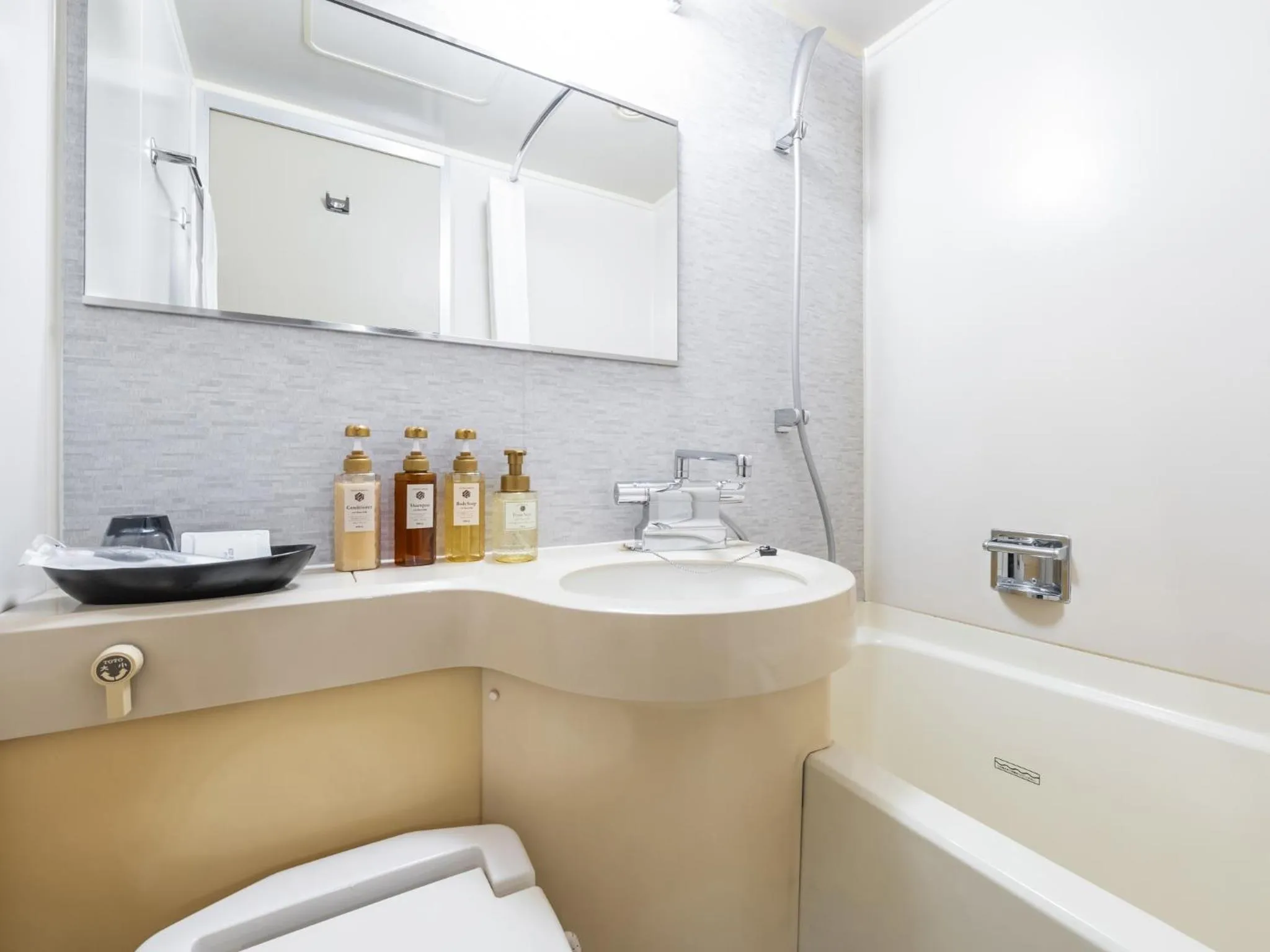 Toilet in Sunhotel Fukuyama