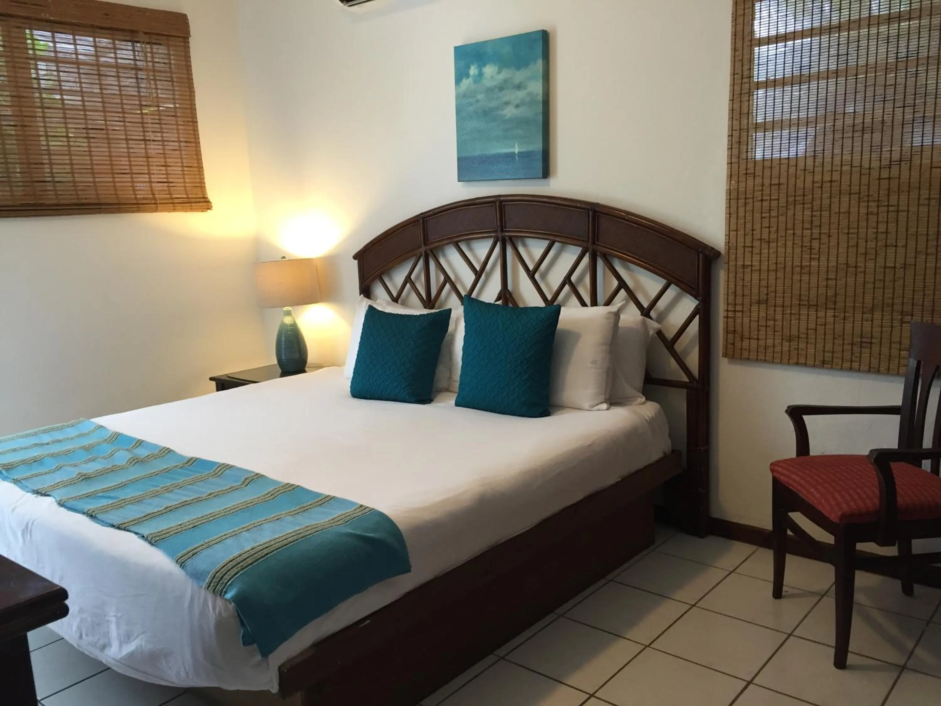 Photo of the whole room, Bed in Hosteria del Mar