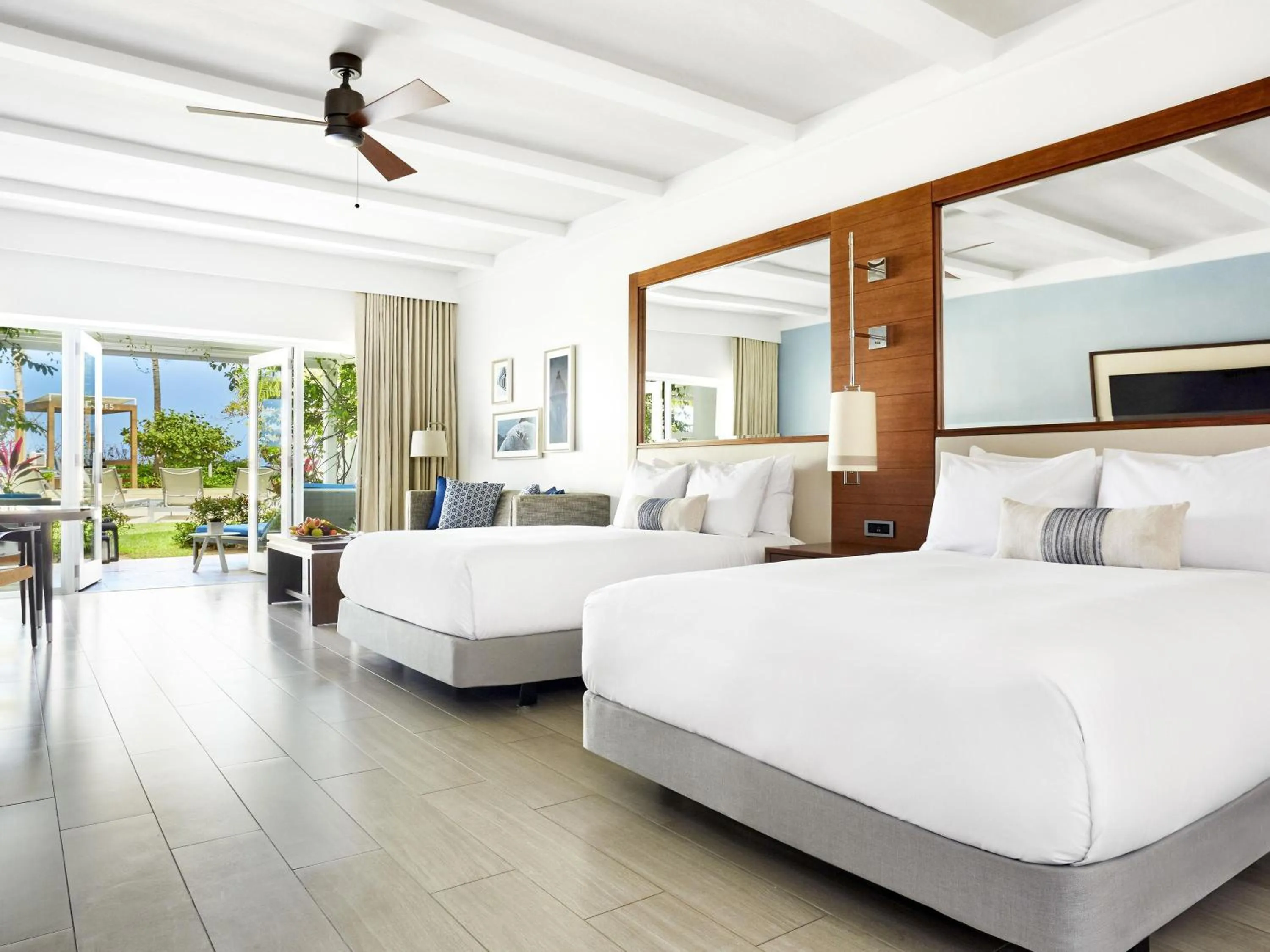 Bedroom, Bed in Fairmont El San Juan Hotel